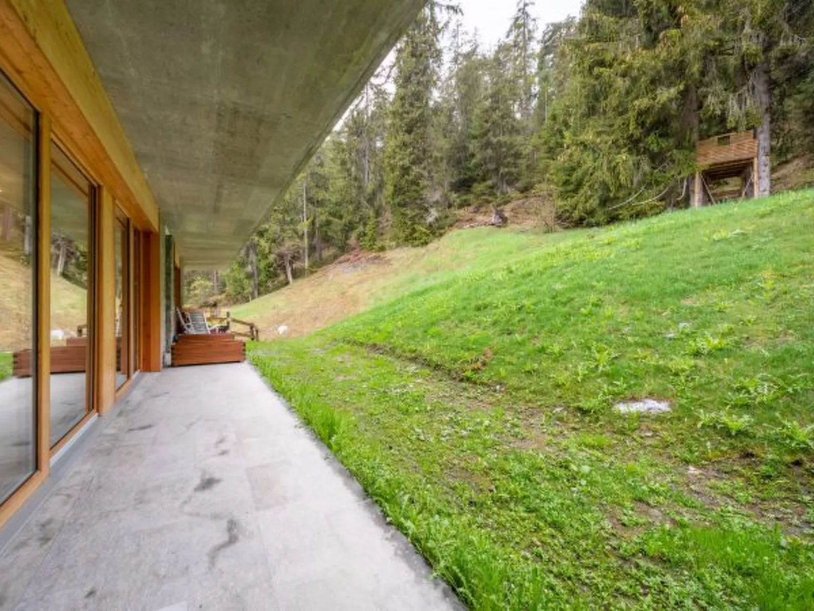 Residenz Cuolm Liung 52 - Buiten