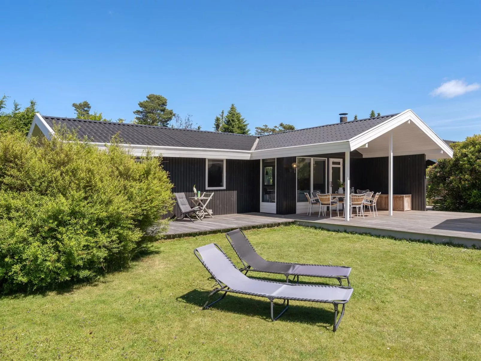 "Ingelis" - 1.2km from the sea - Buiten