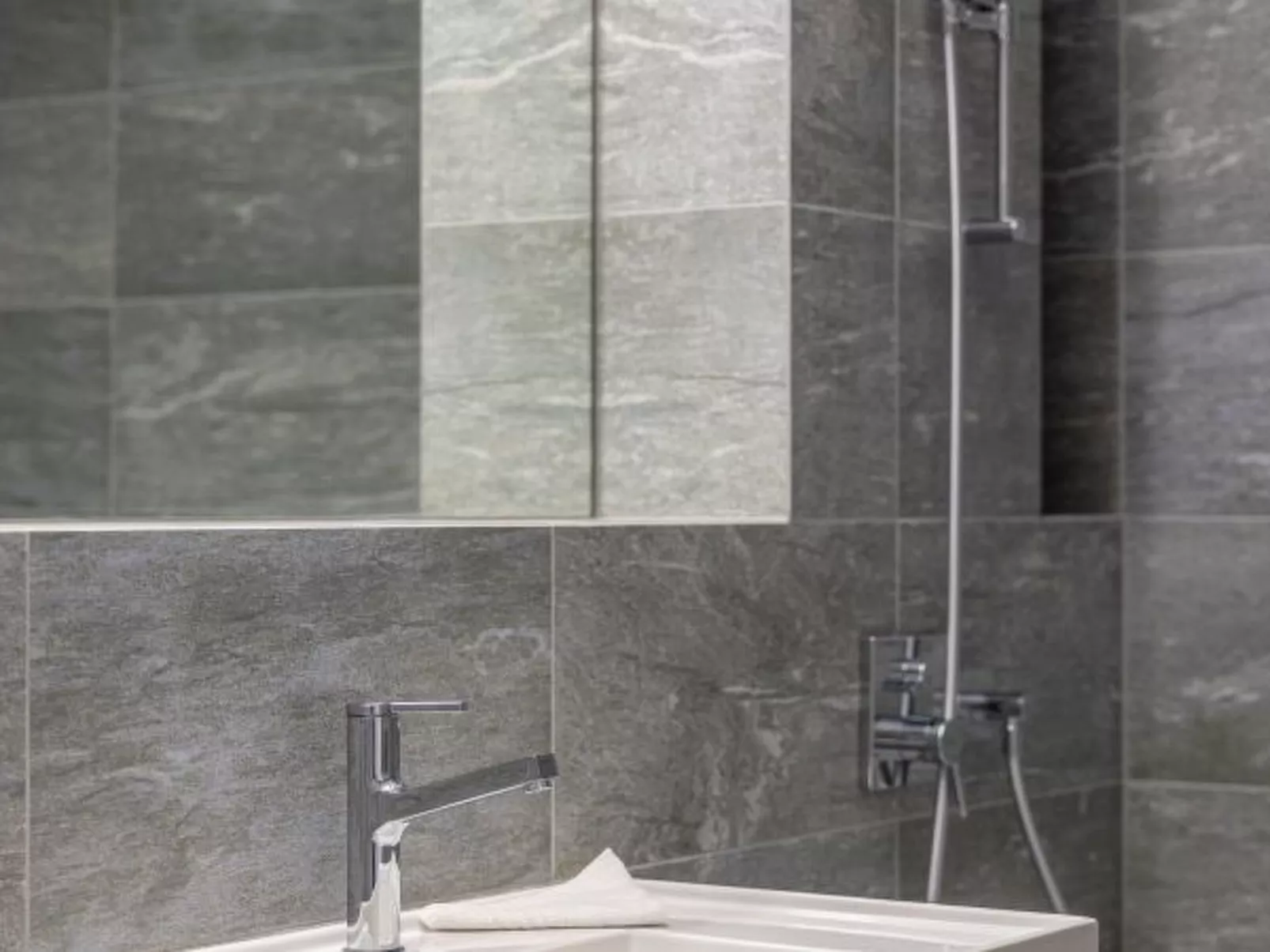 Ecluses 6 - Nendaz centre & close to ski lift - Binnen