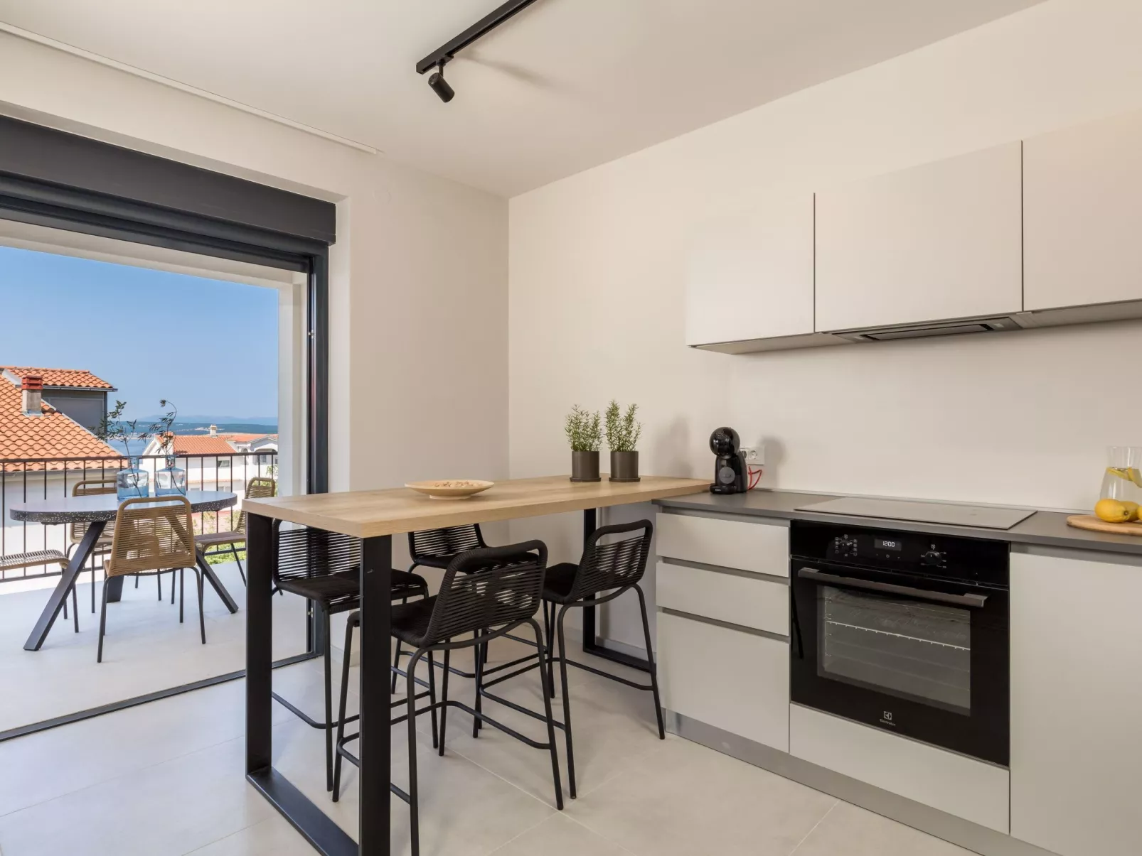 "Sunrise" mit Pool - Image-tags.info