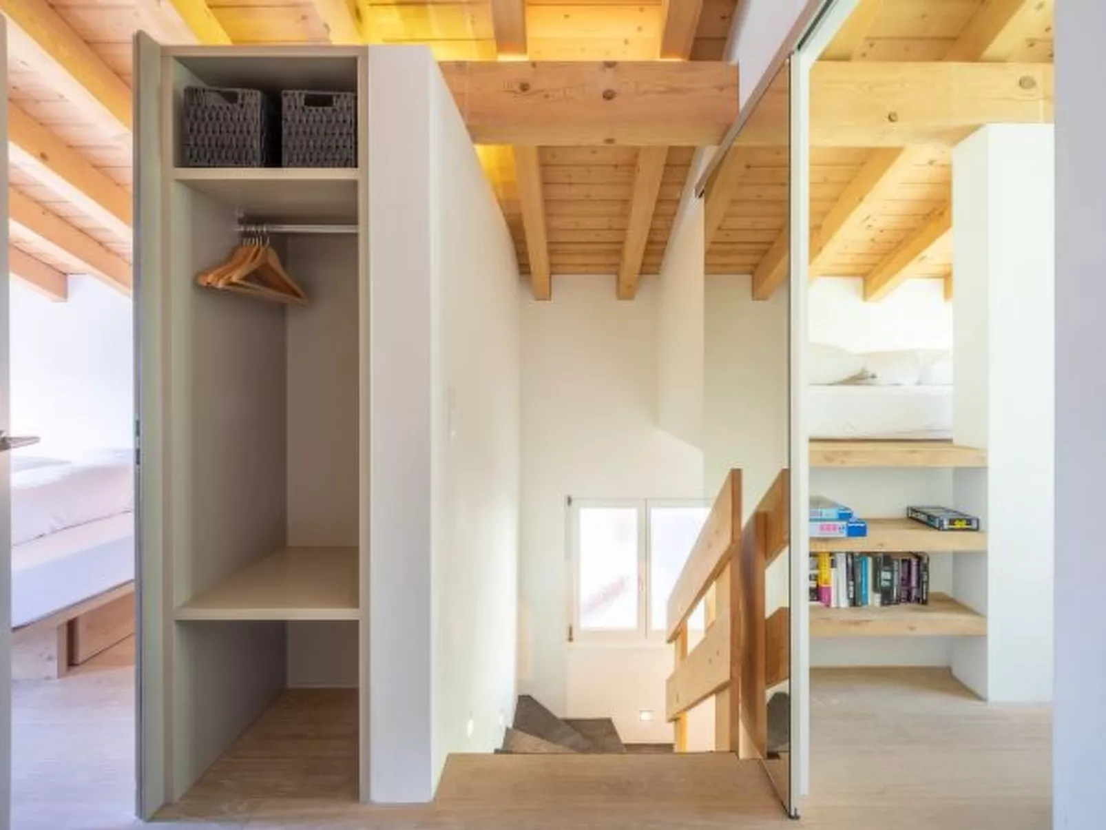 COCOON-LAAX - Binnen