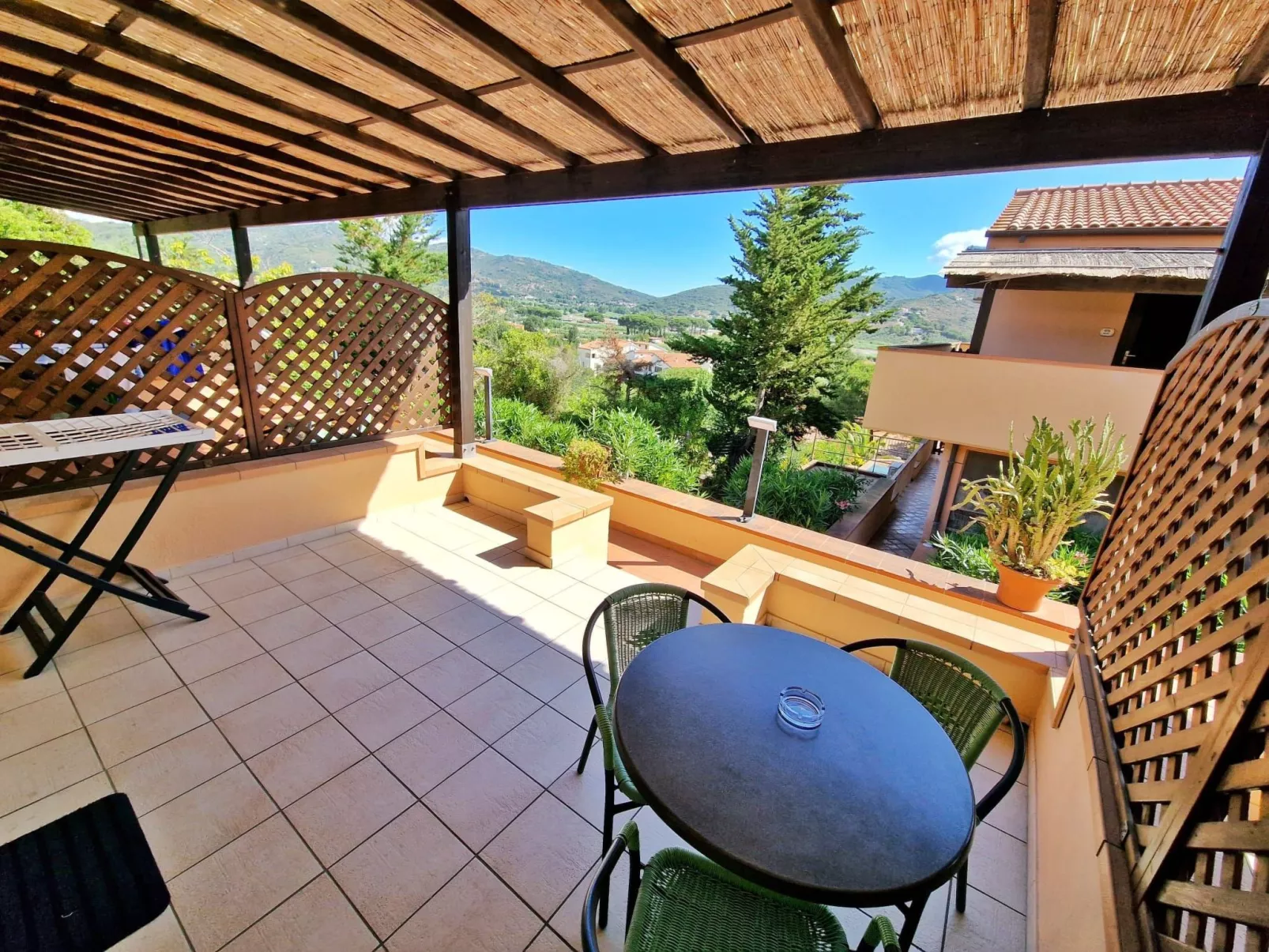 Ein-Zimmer-Wohnung 3 Betten - Buiten