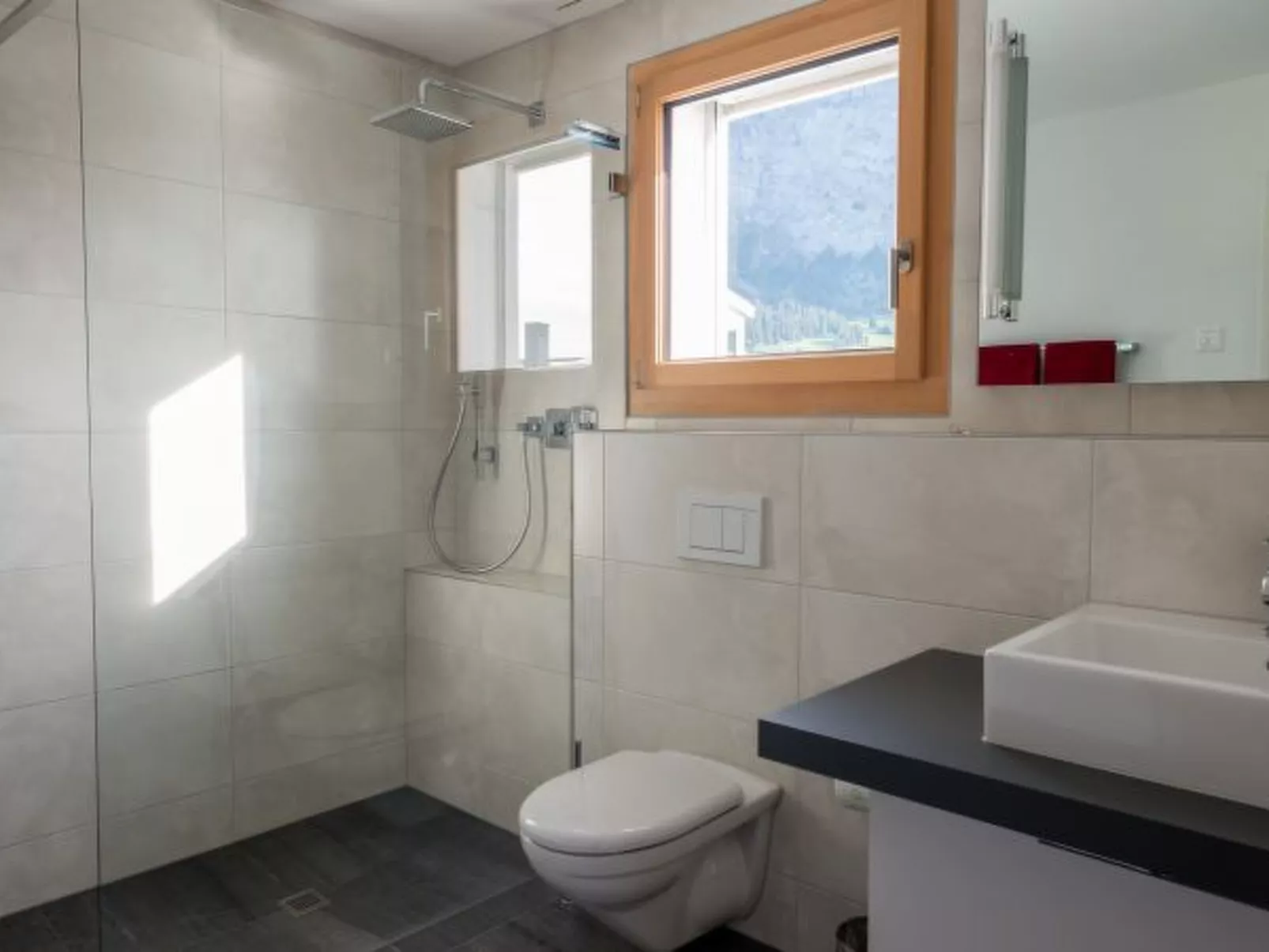 Prada Biala - Binnen