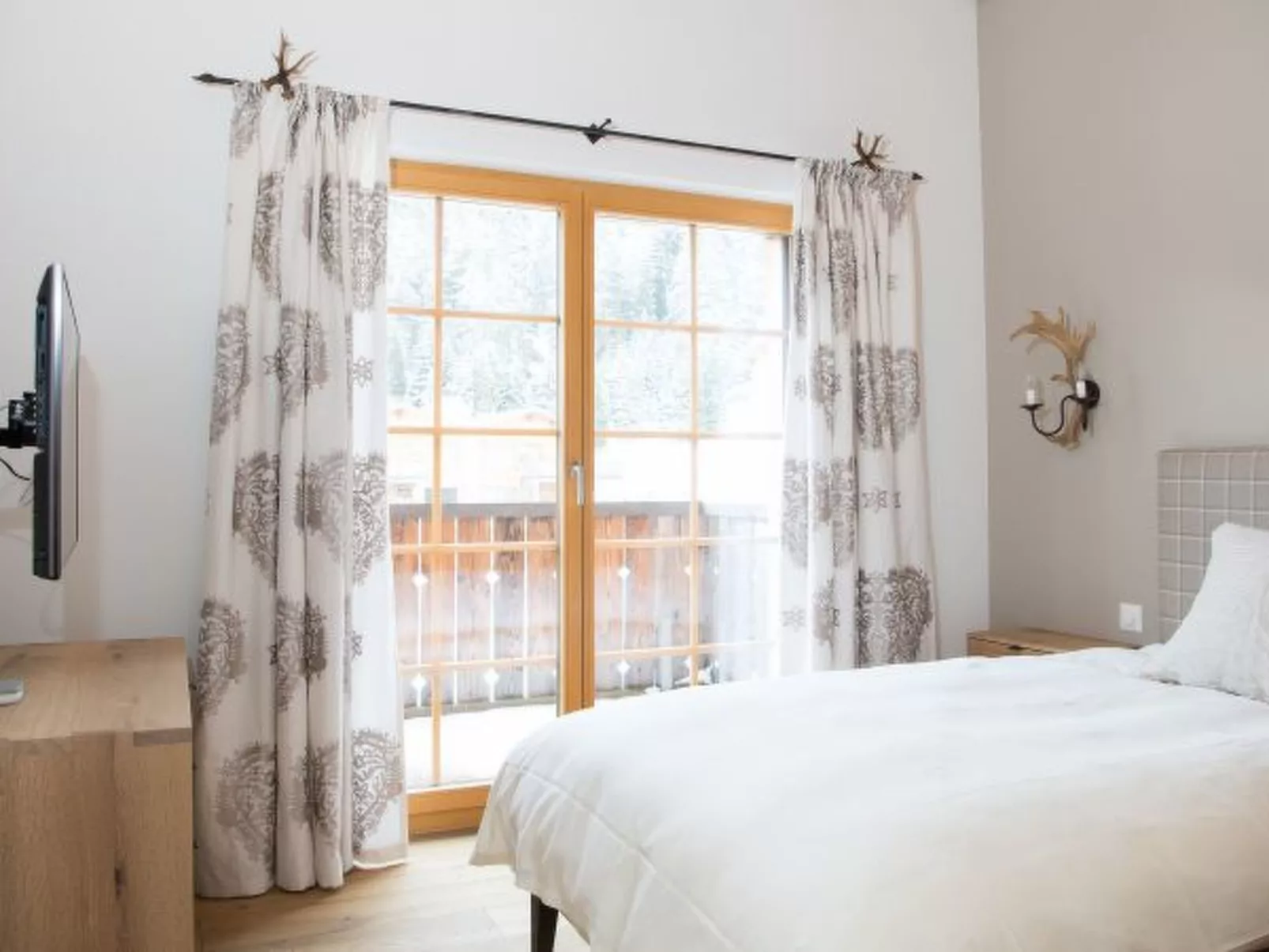 Moderne Ferienwohnung Scalottas Lenzerheide - Binnen