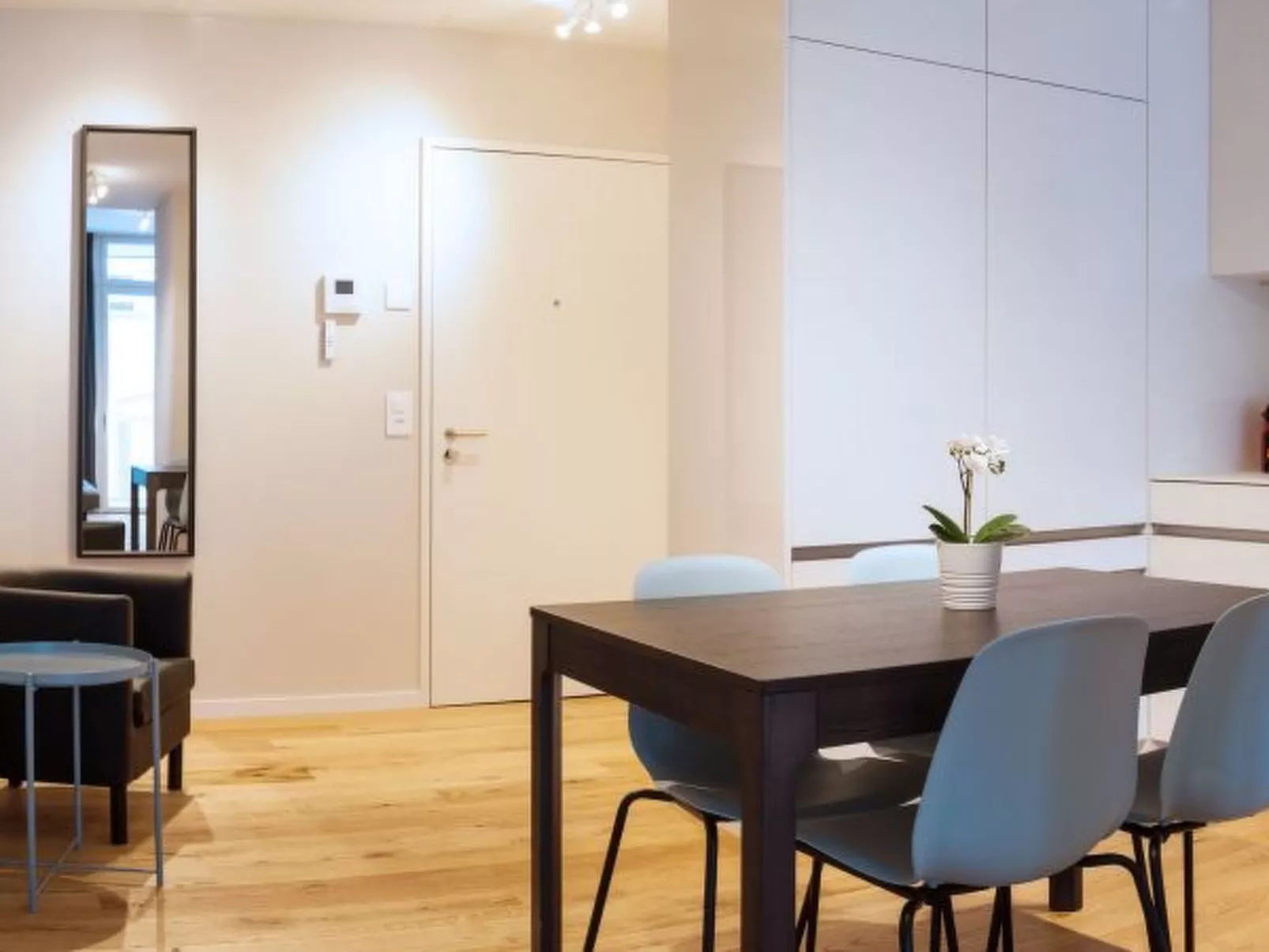 BS Miró II - Marktplatz HITrental Apartment - Binnen