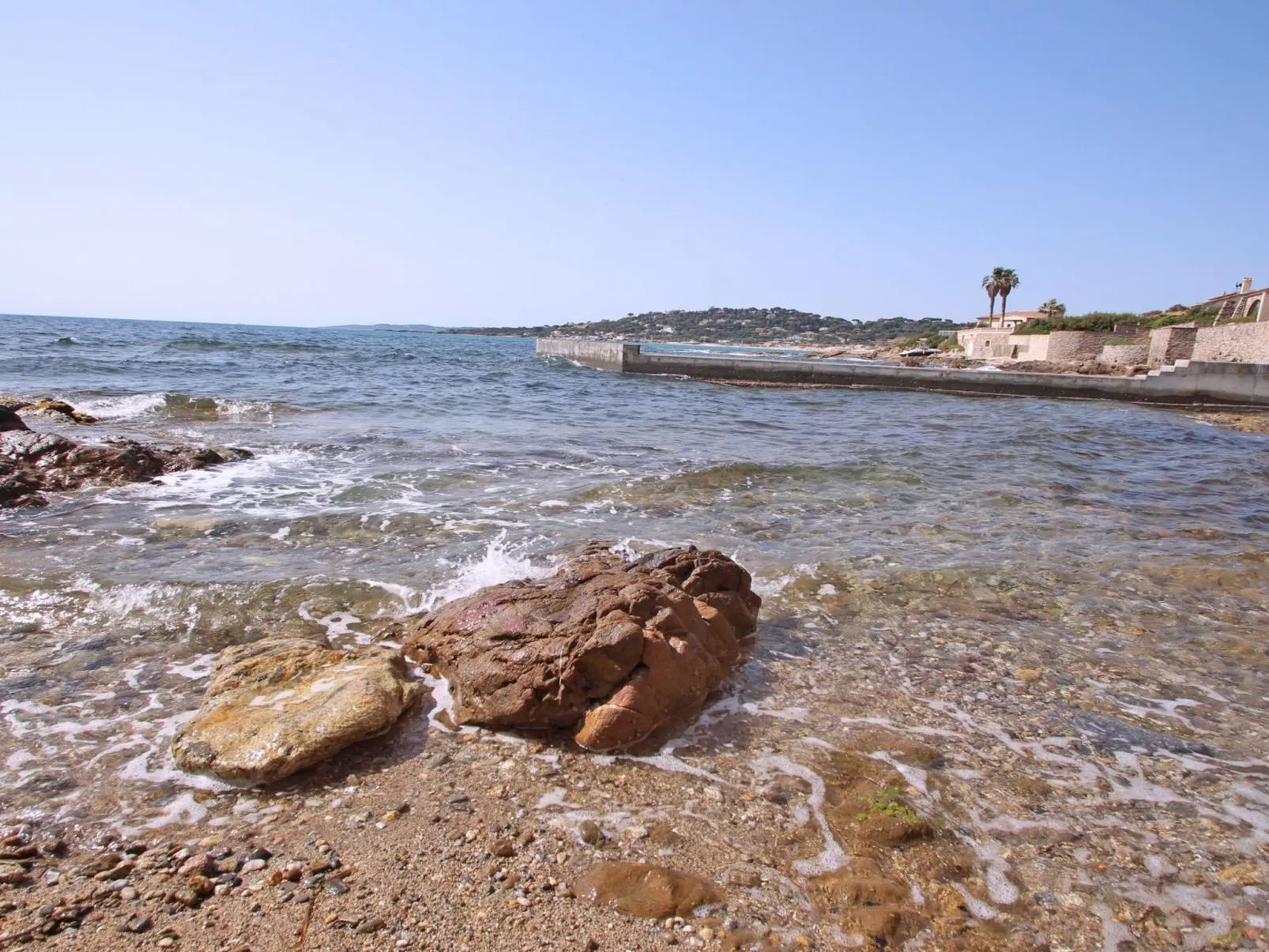 Le Bateau - 4 Personen - Füße im Wasser - Strand - Buiten