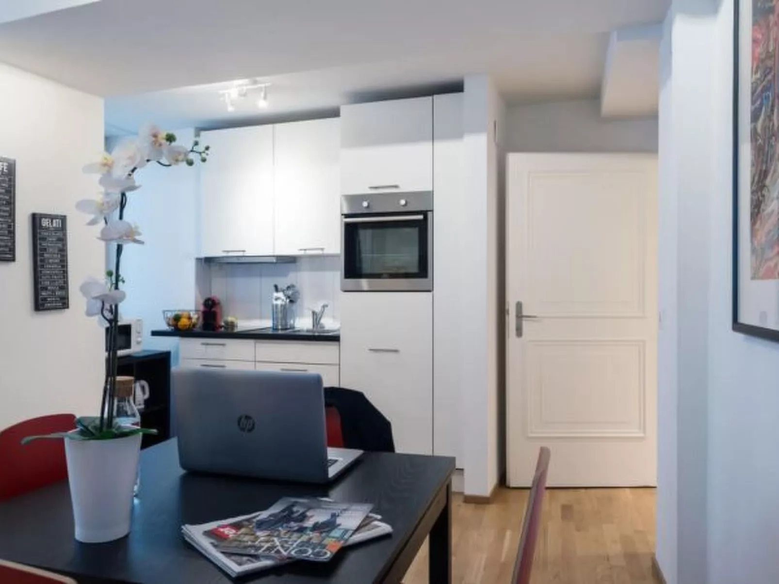 LU Venus ll - Old Town HITrental Apartment - Binnen