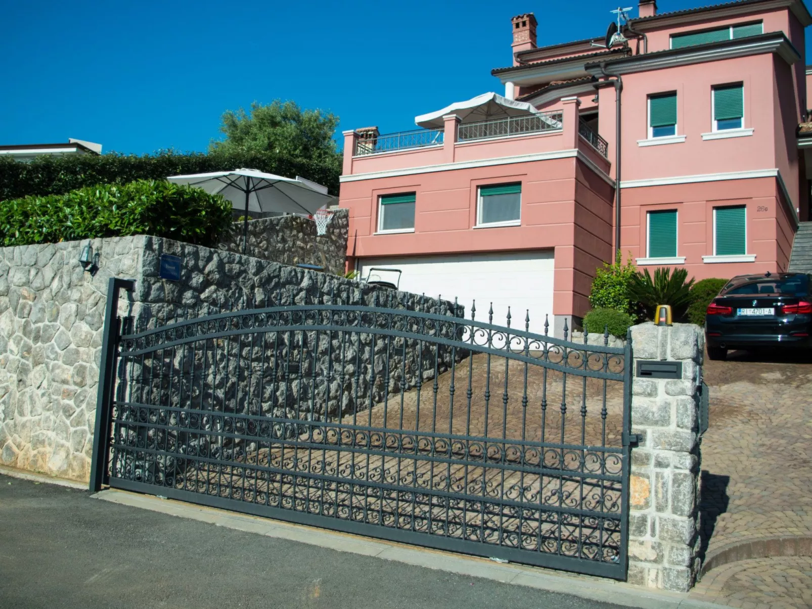 Modernes Apartment mit großer Terrasse und Grillmöglichkeit - Image-tags.info