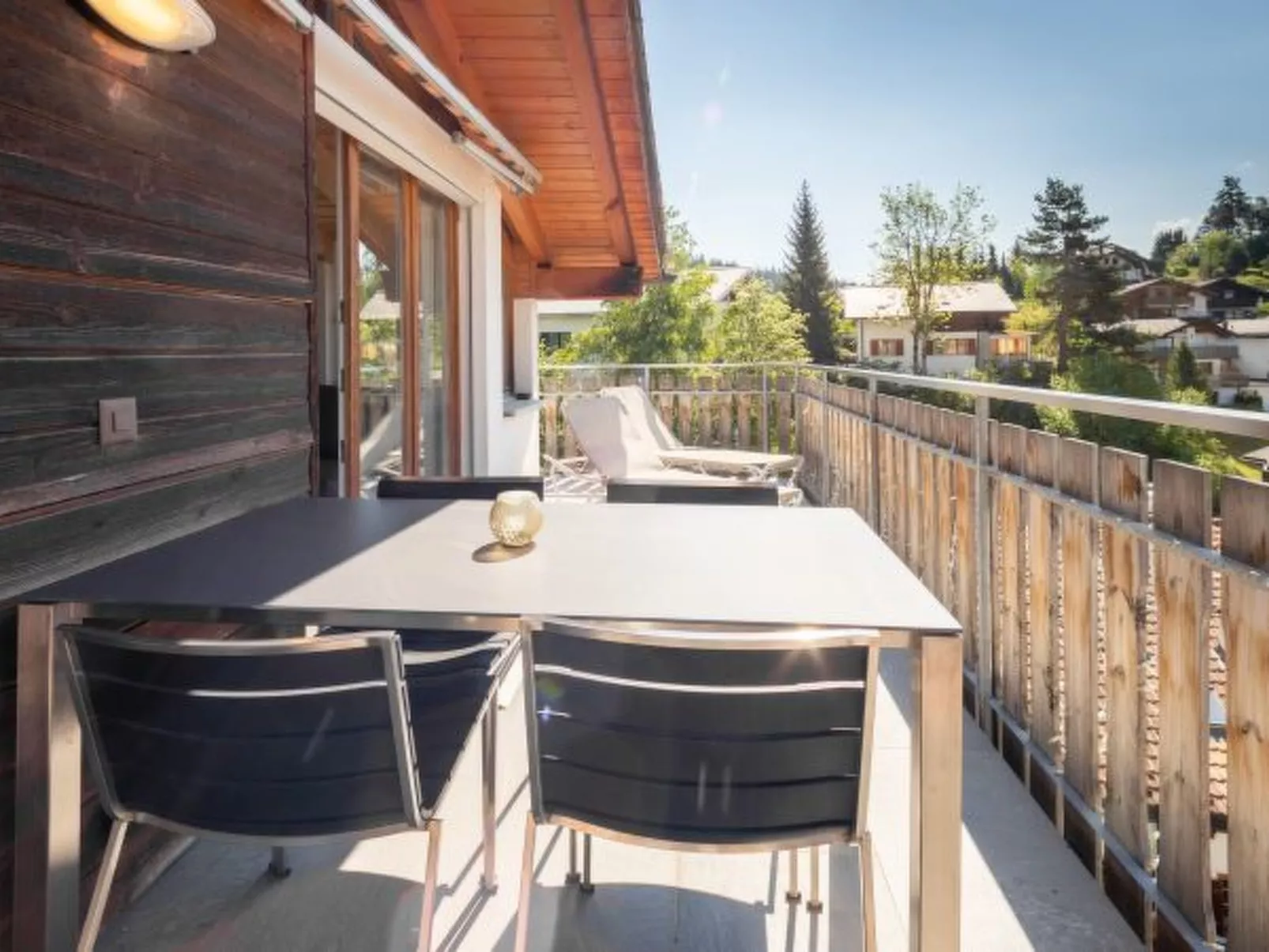 COCOON-LAAX - Buiten