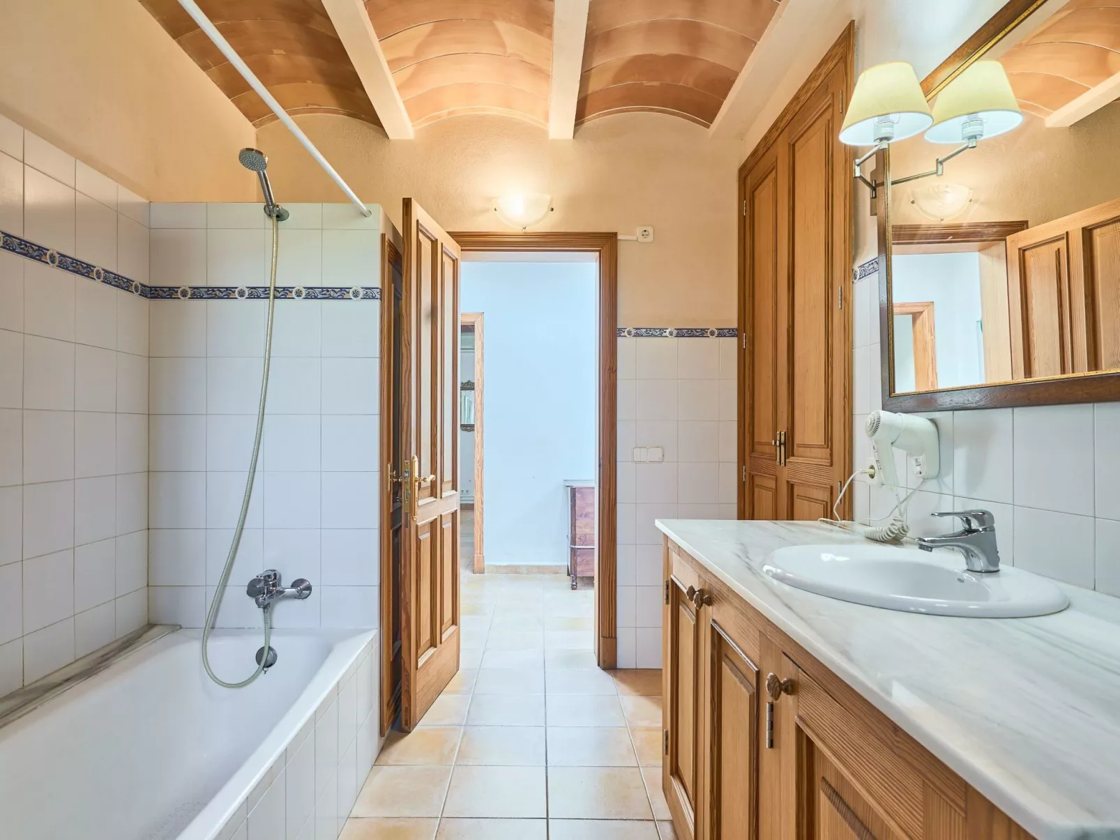 Moli den Cavea - Image-tags.info