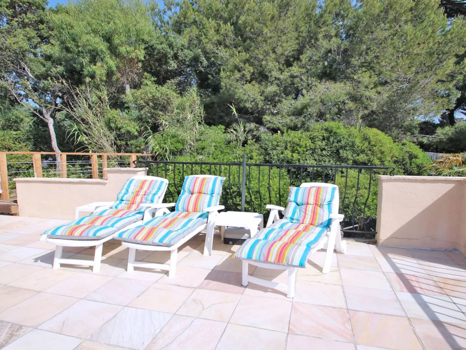 Le Bateau - 4 Personen - Füße im Wasser - Strand - Buiten