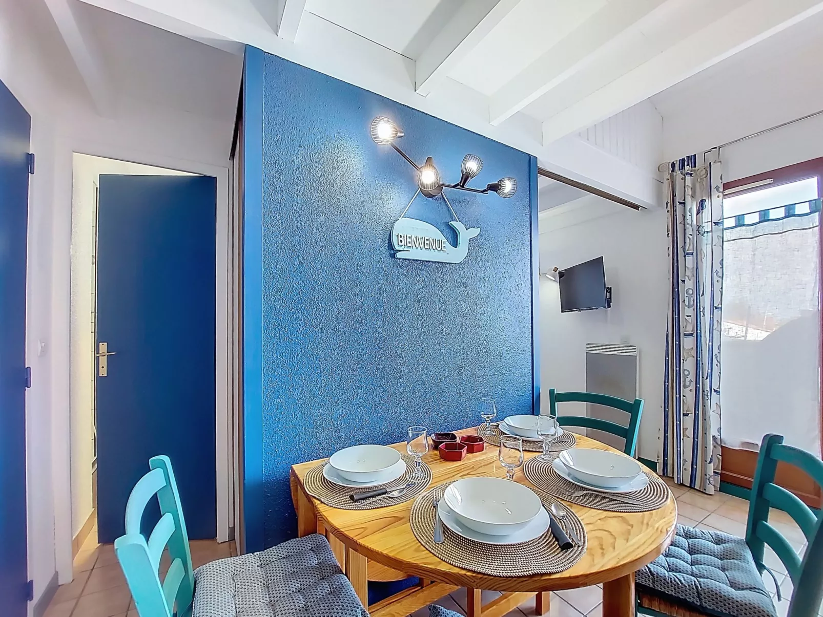 Les Soleils Rouges - Binnen