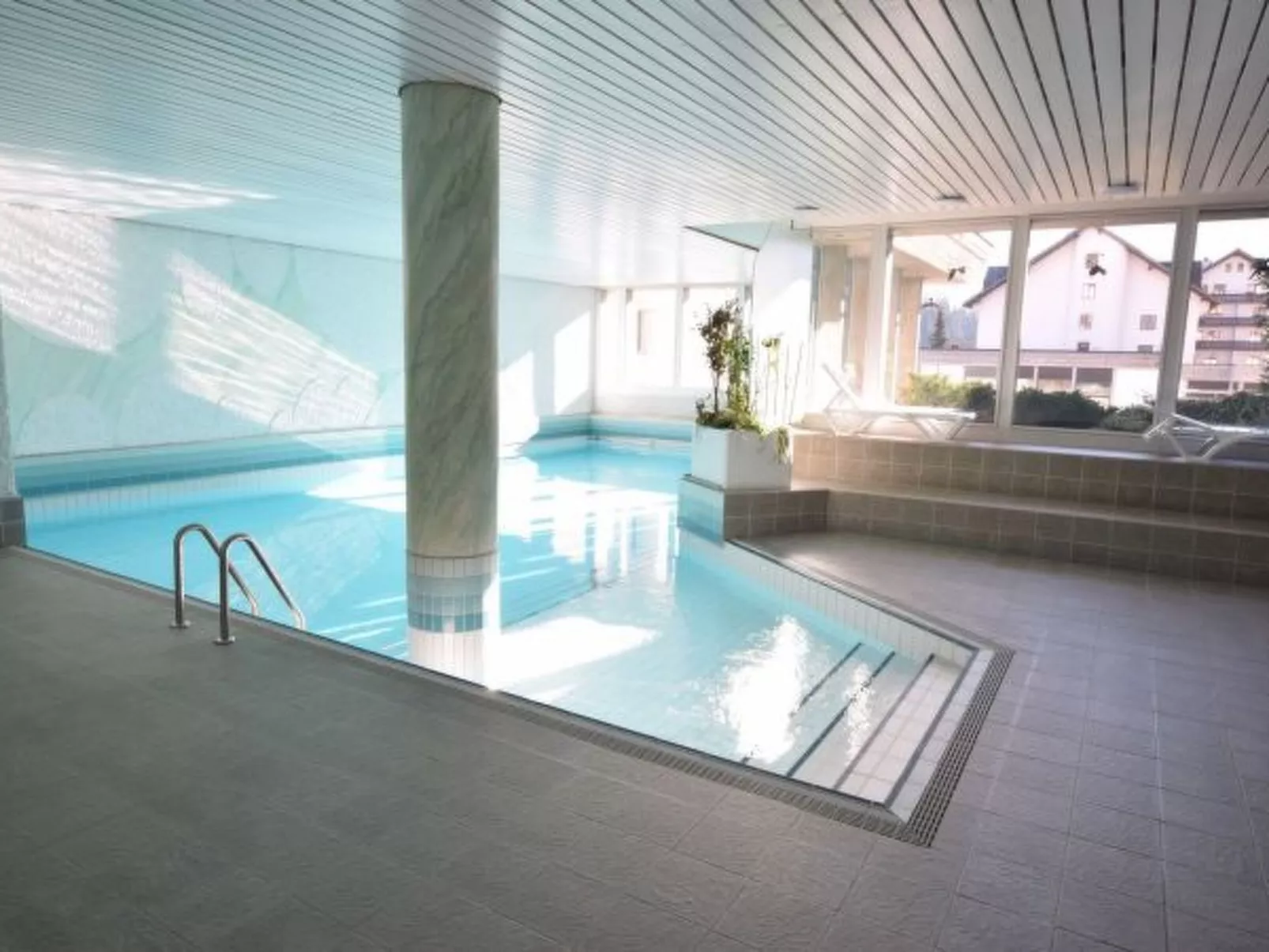 Casa Curnera 8 - Binnen