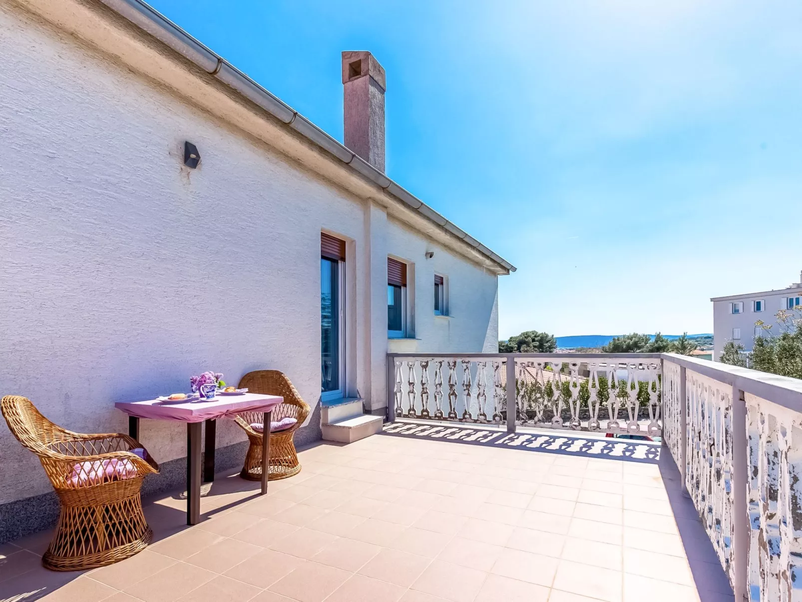 Geräumige Wohnung in Krk mit Garten und Terrasse - Image-tags.info