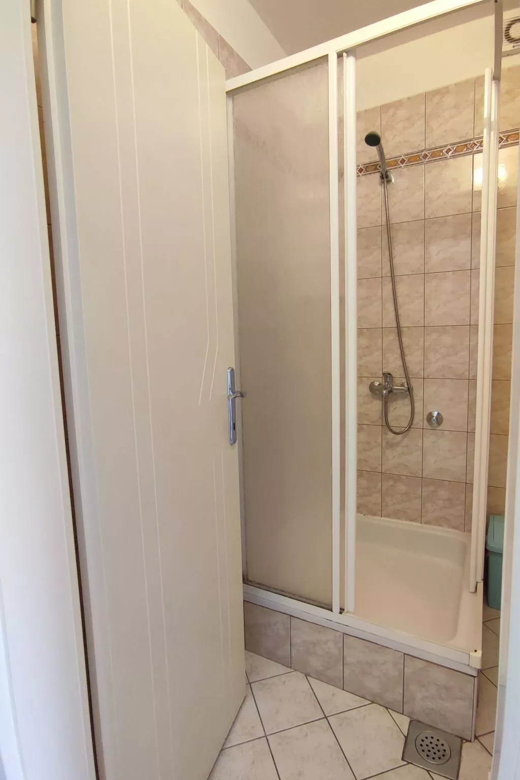 Gemütliches Erdgeschoss-Studio für 2 Personen - Image-tags.info