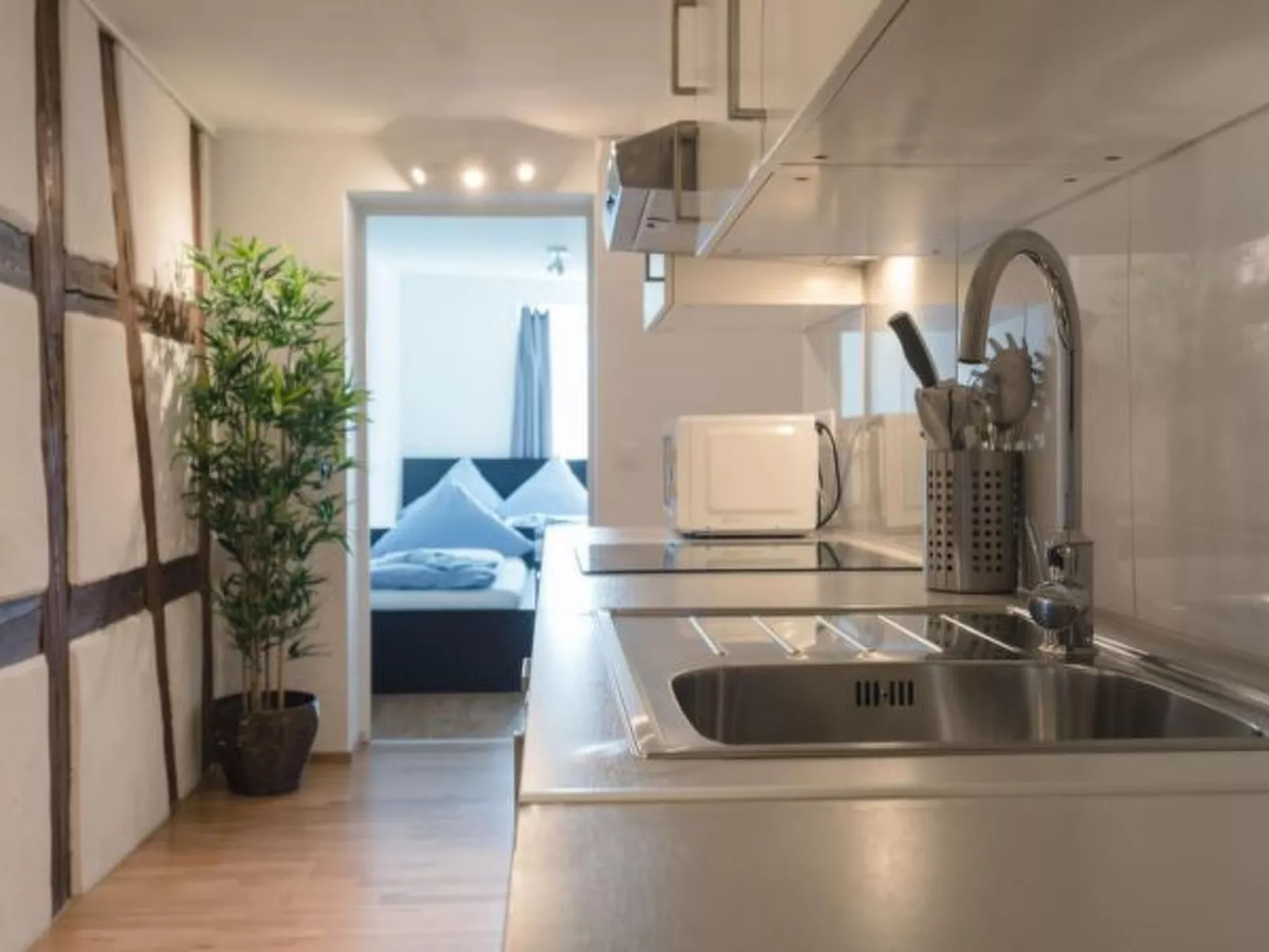 LU Jupiter lll - Chapel Bridge HITrental Apartment - Binnen