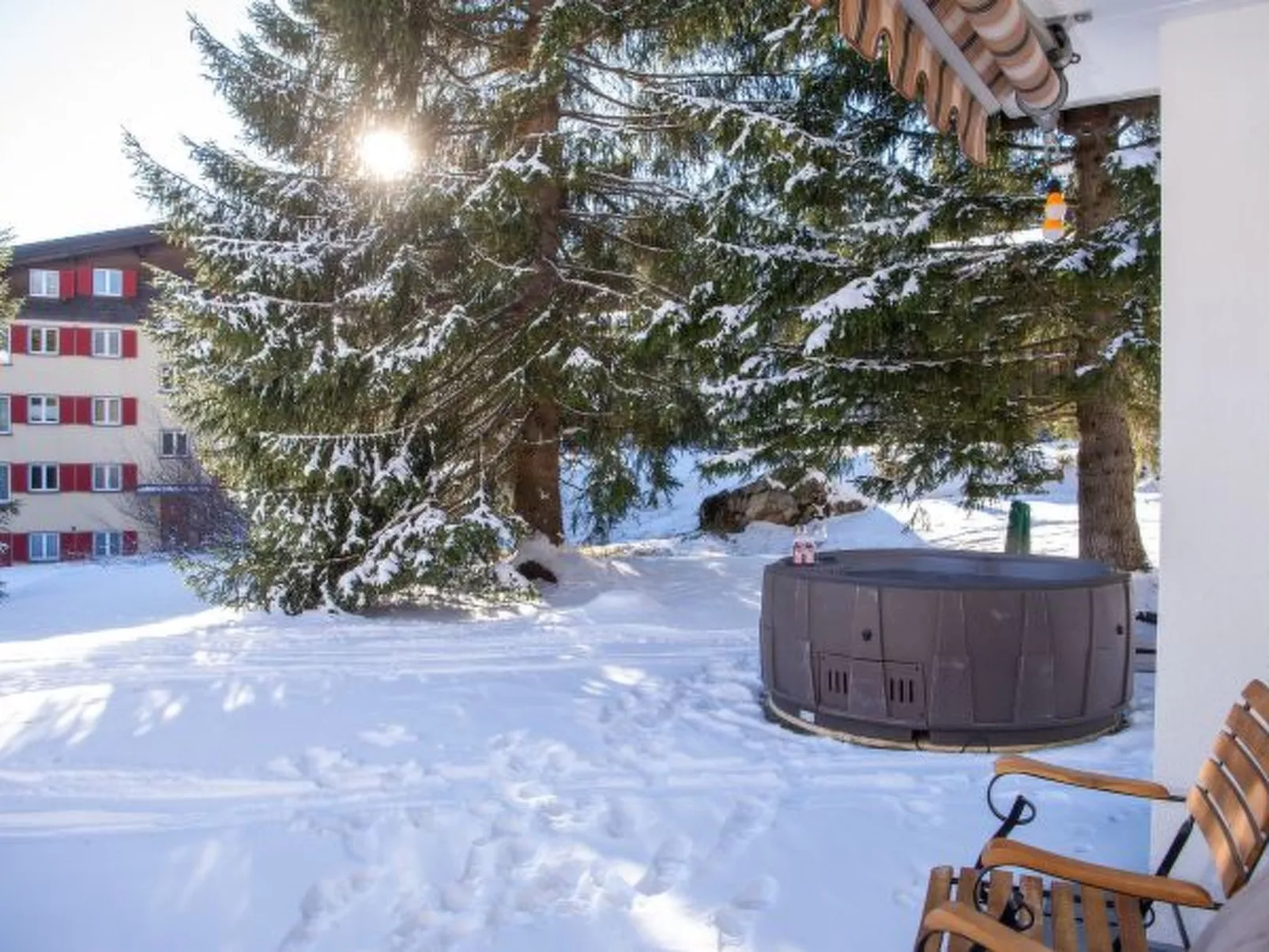 Mit privatem Whirlpool für 4 Personen Casoja Lenzerheide - Buiten