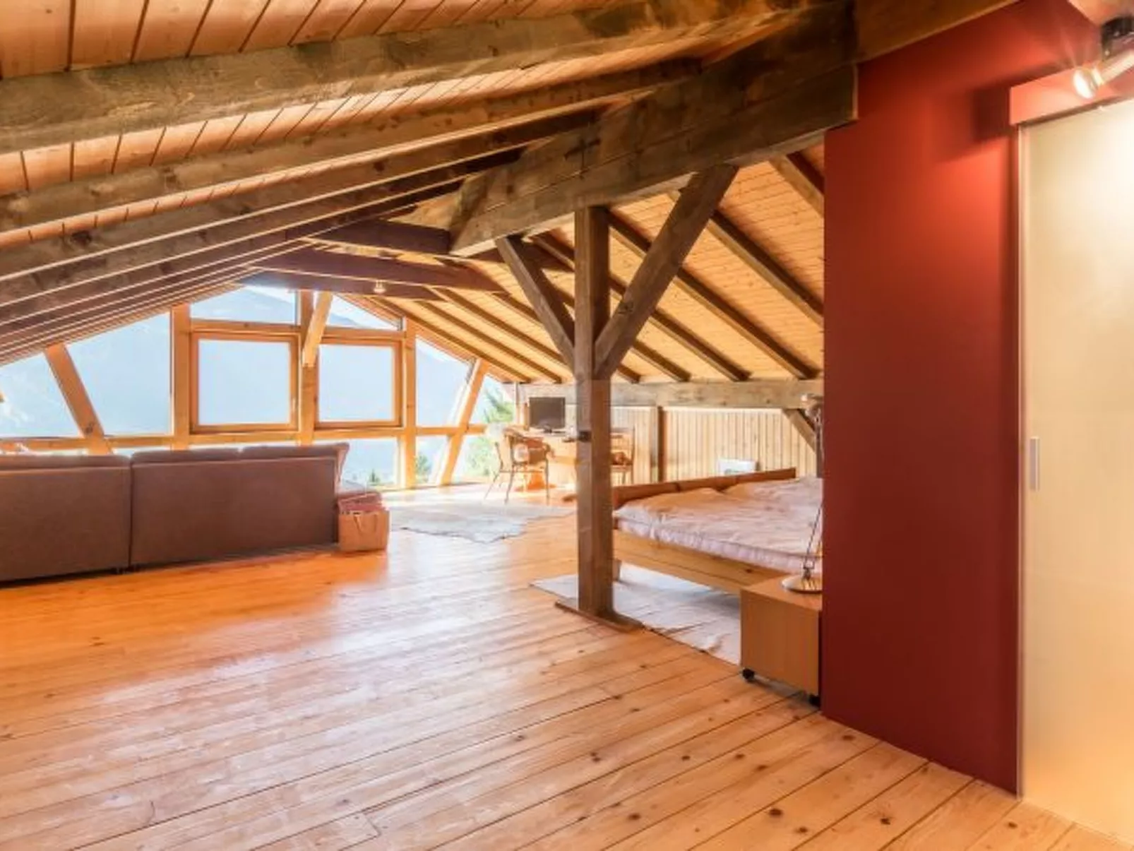 Panorama Salums - Binnen