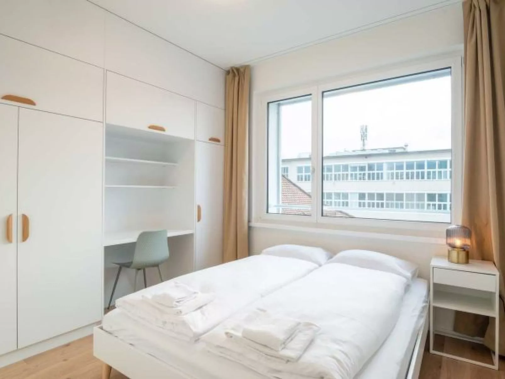 ZH Red 4 - Letzigrund HITrental Apartment - Binnen