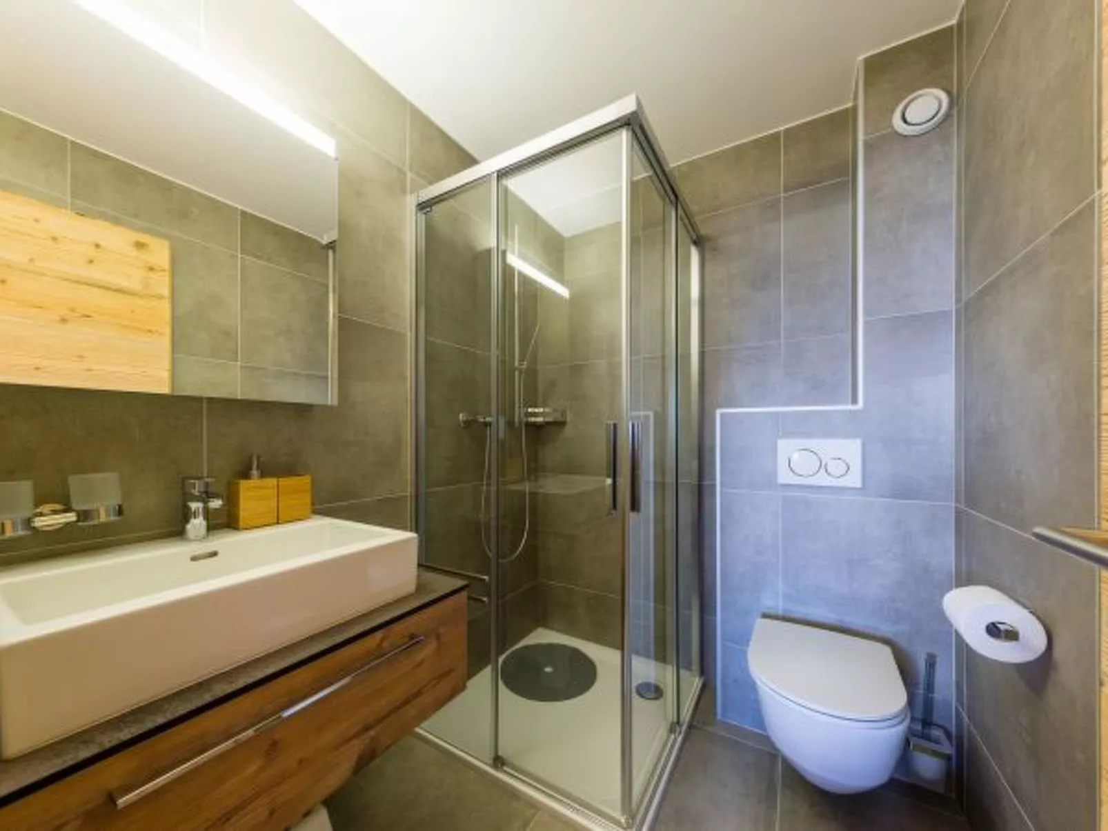 Nendaz 2 bedroom apartment - close ski lift (R31) - Binnen