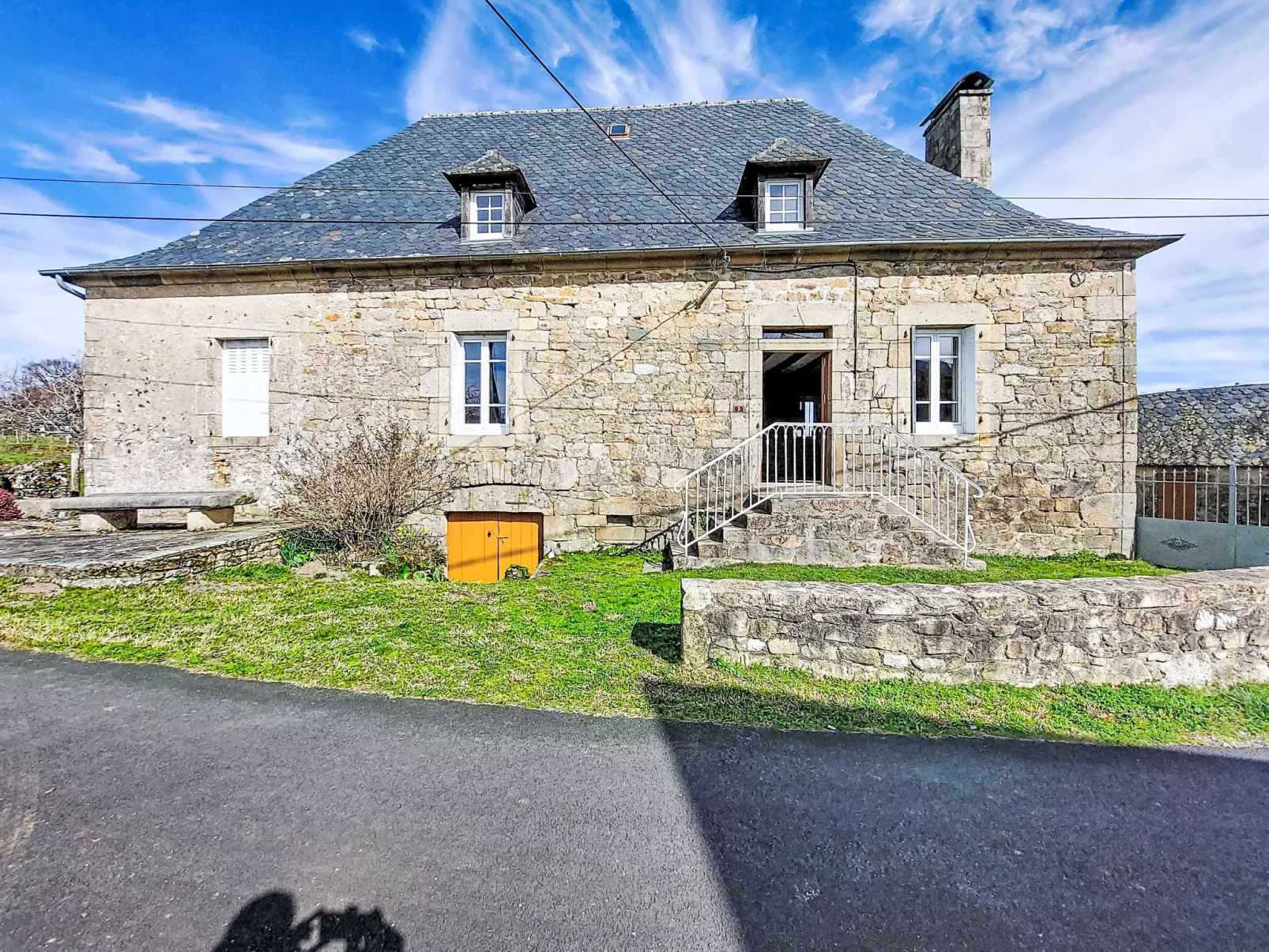 Gîte Saint Sauveur - Buiten
