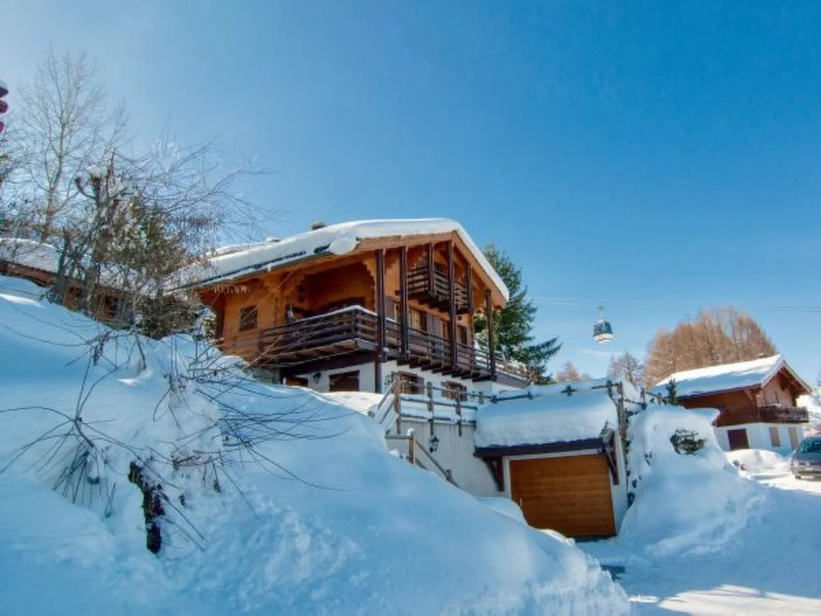 Chalet Lisa, ski-in/out, accessible by car - Buiten