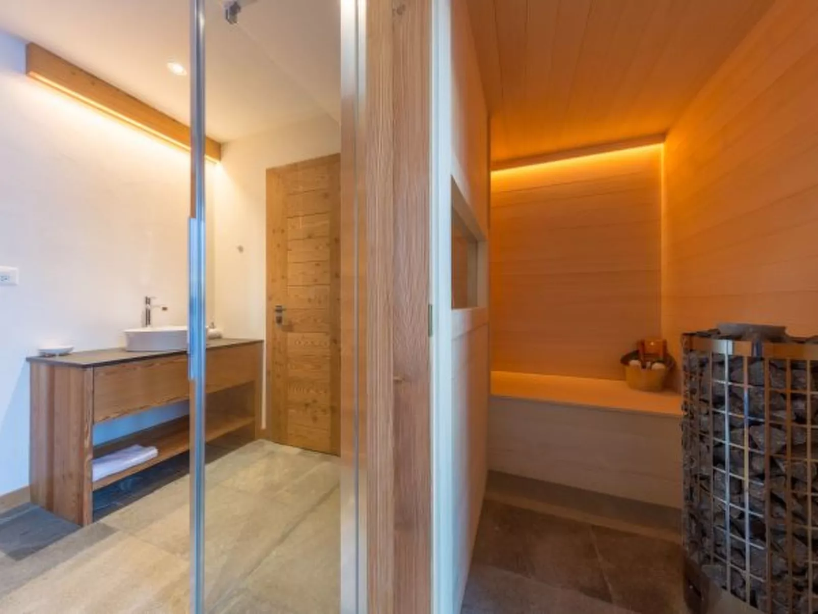 Chalet Oak Tree amazing, sauna, ski-in/out - Binnen