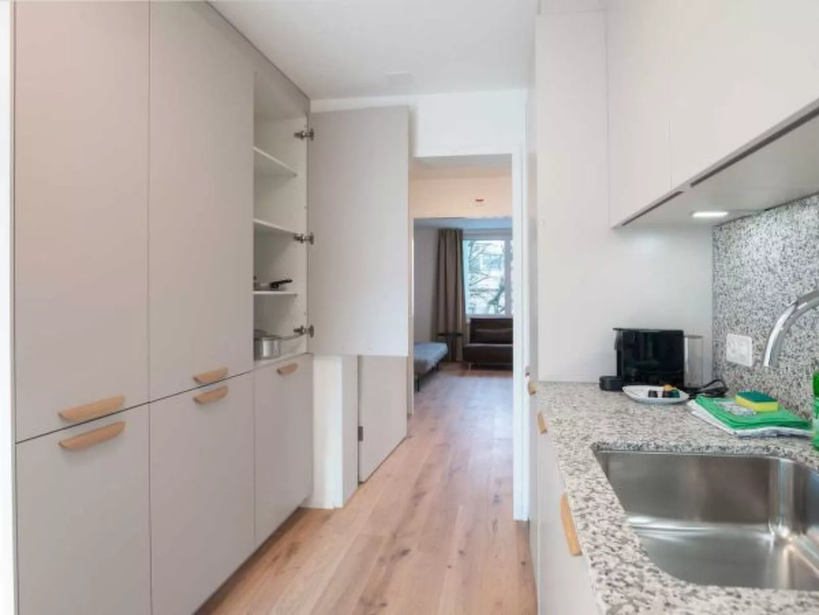 ZH Pink GF - Letzigrund HITrental Apartment - Binnen