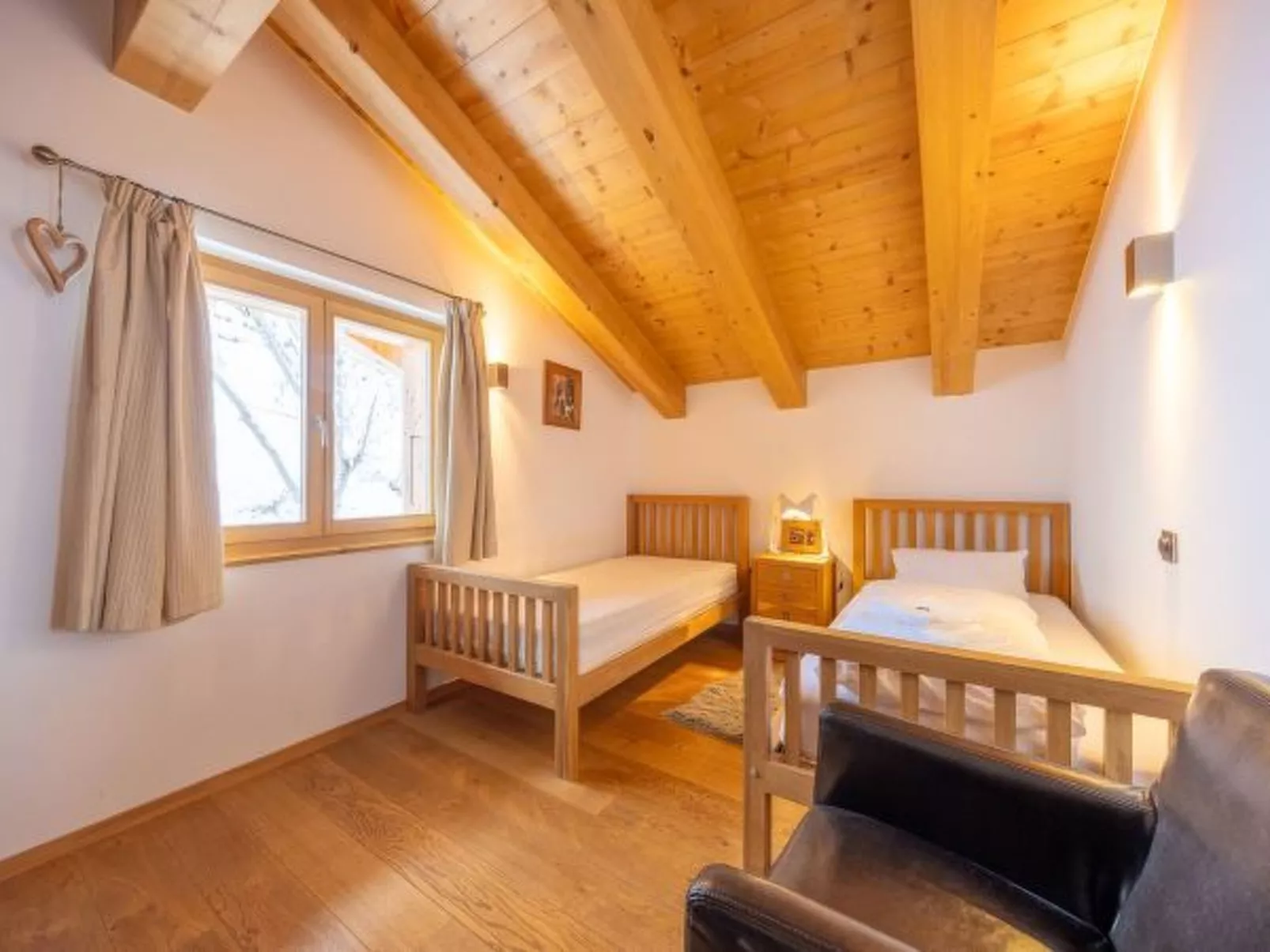 Chalet Enchanteur sauna, Whirlpool, 13pax - Binnen