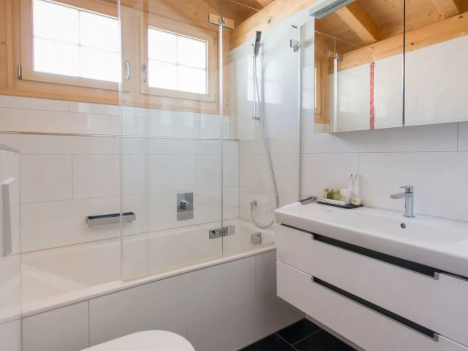 Chalet Aberot Penthouse Staubbach - Binnen