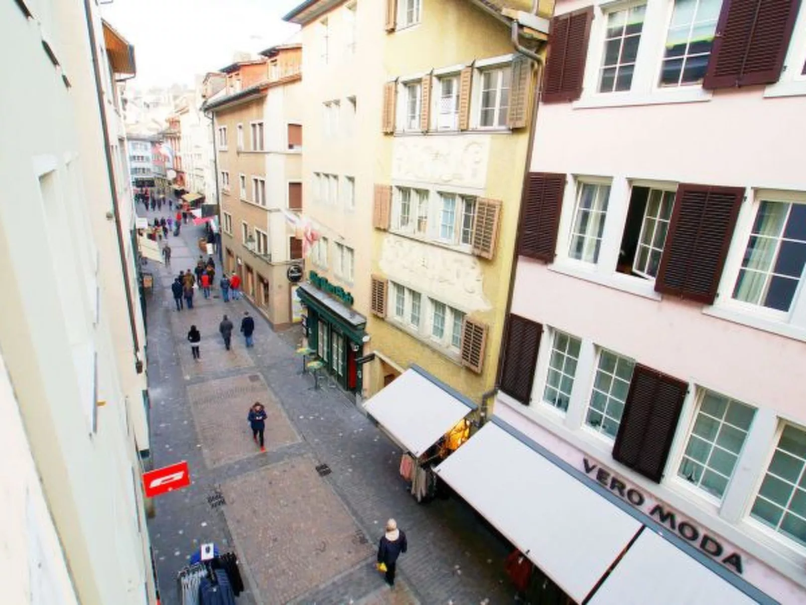 ZH Doerfli 1 - HITrental Apartment - Buiten