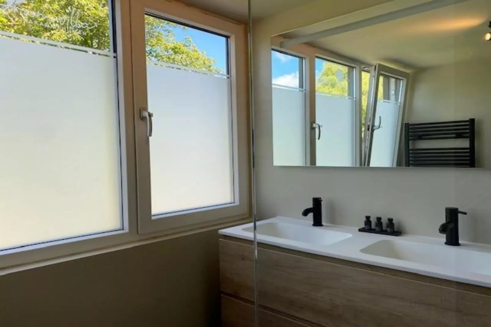 Dromen in de duinen - 51 - Badkamer