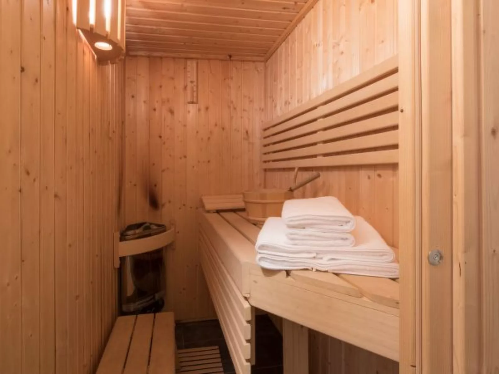 Racers Retreat 5 - Binnen