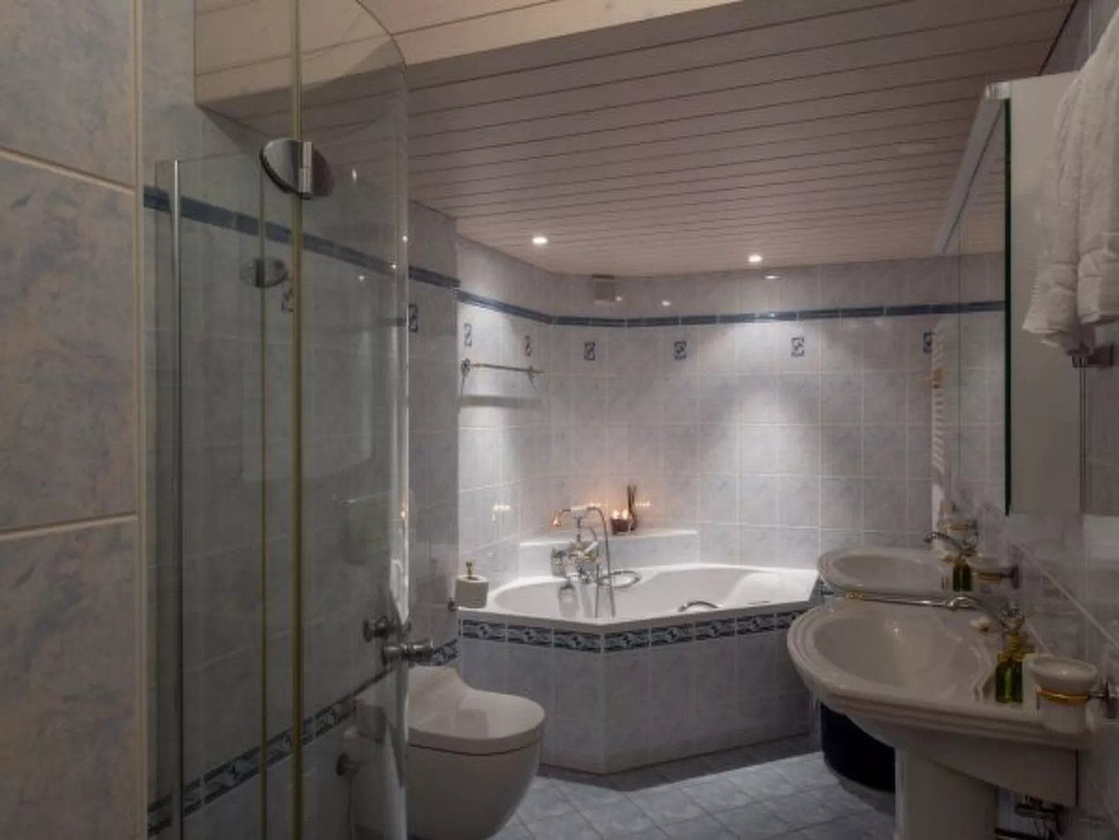 Chalet Hunnenfluh Garden Apartment - Binnen