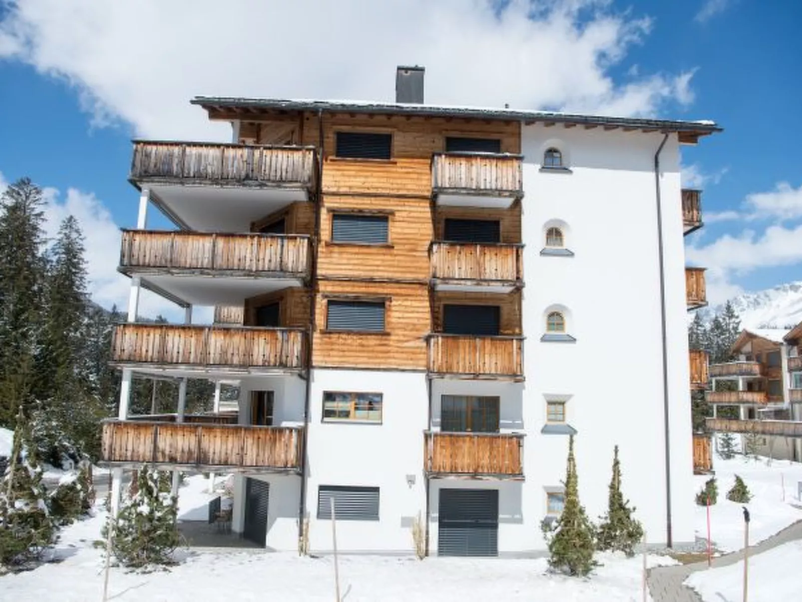 Moderne Ferienwohnung Scalottas Lenzerheide - Buiten