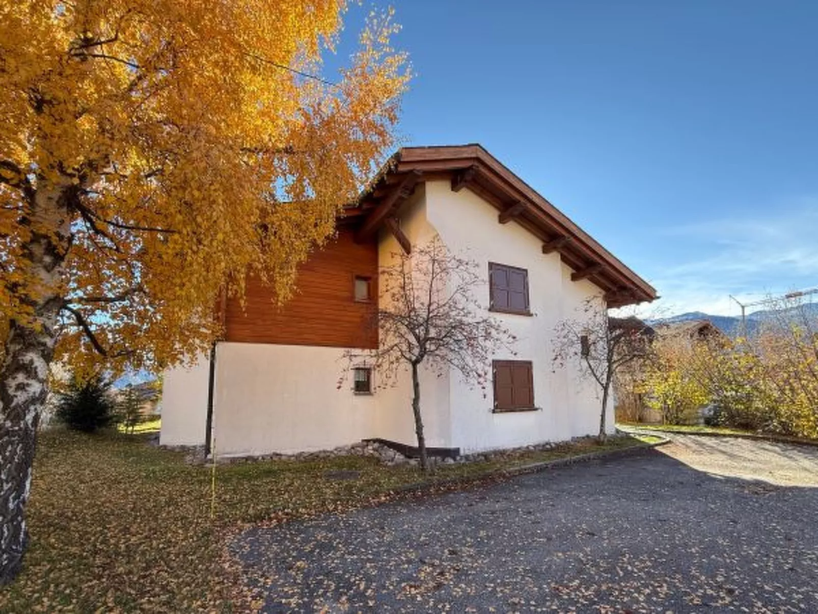 Arnika Family Accommodation in Lantsch-Lenz – For 5 People - Buiten