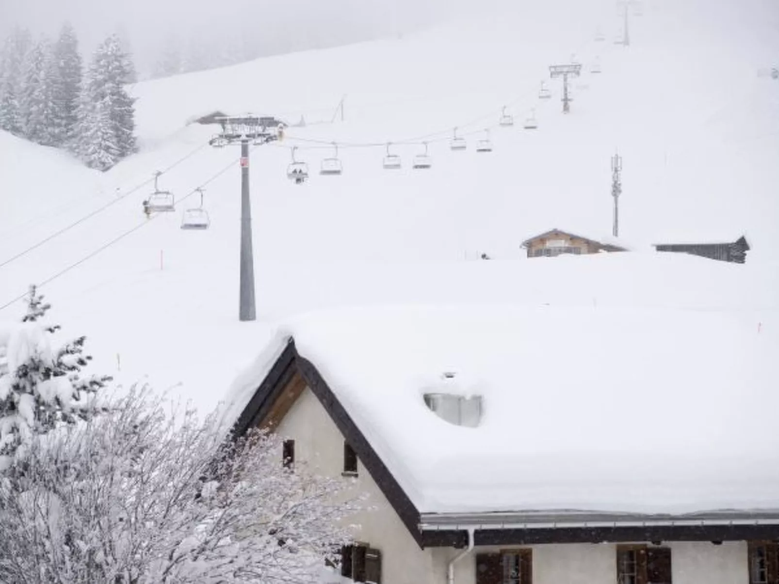 Ski in-Ski out Ferienwohnung Heimberg in Parpan- Lenzerheide - Buiten
