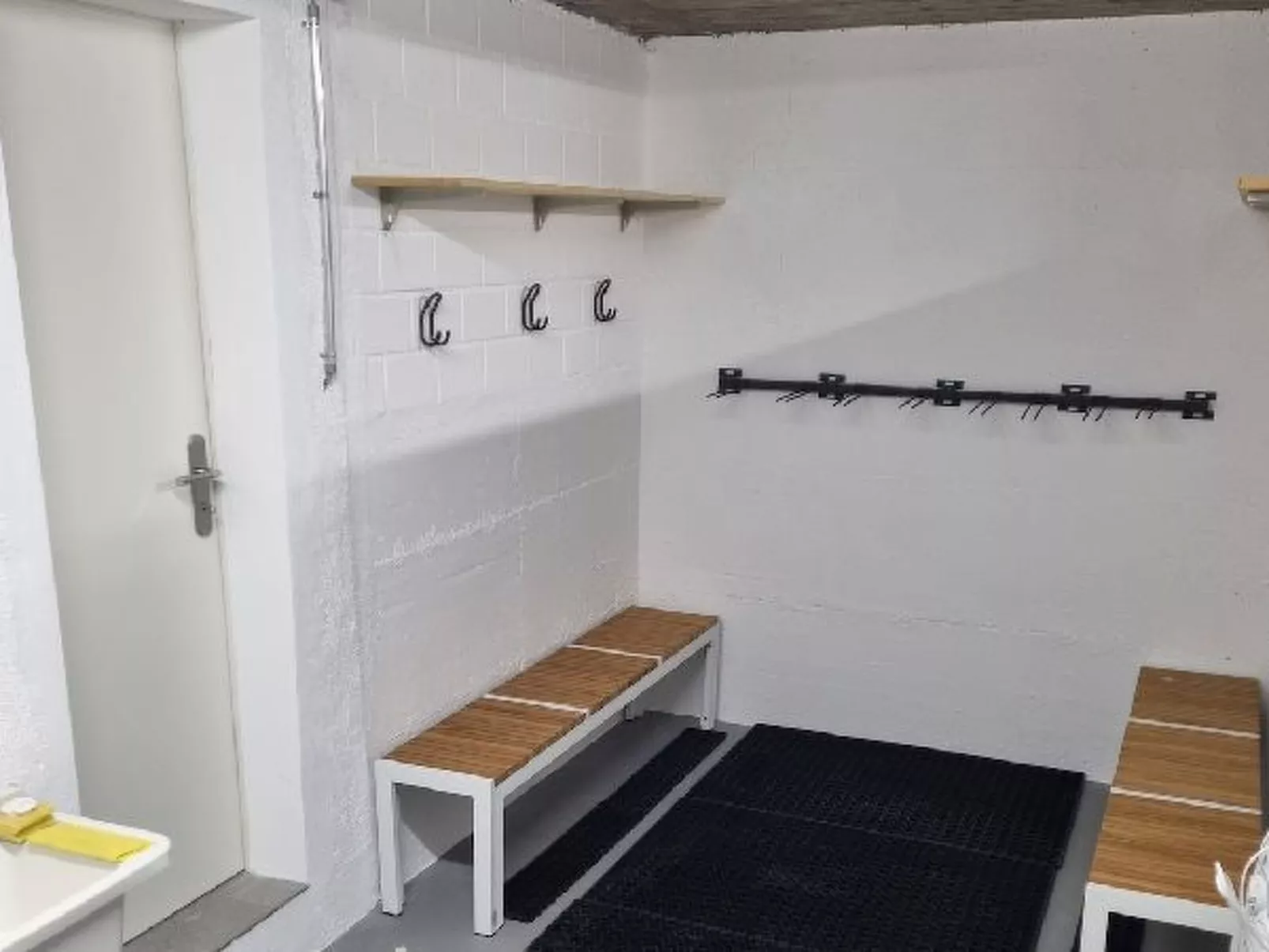 Alpine Retreat & Sauna - Binnen