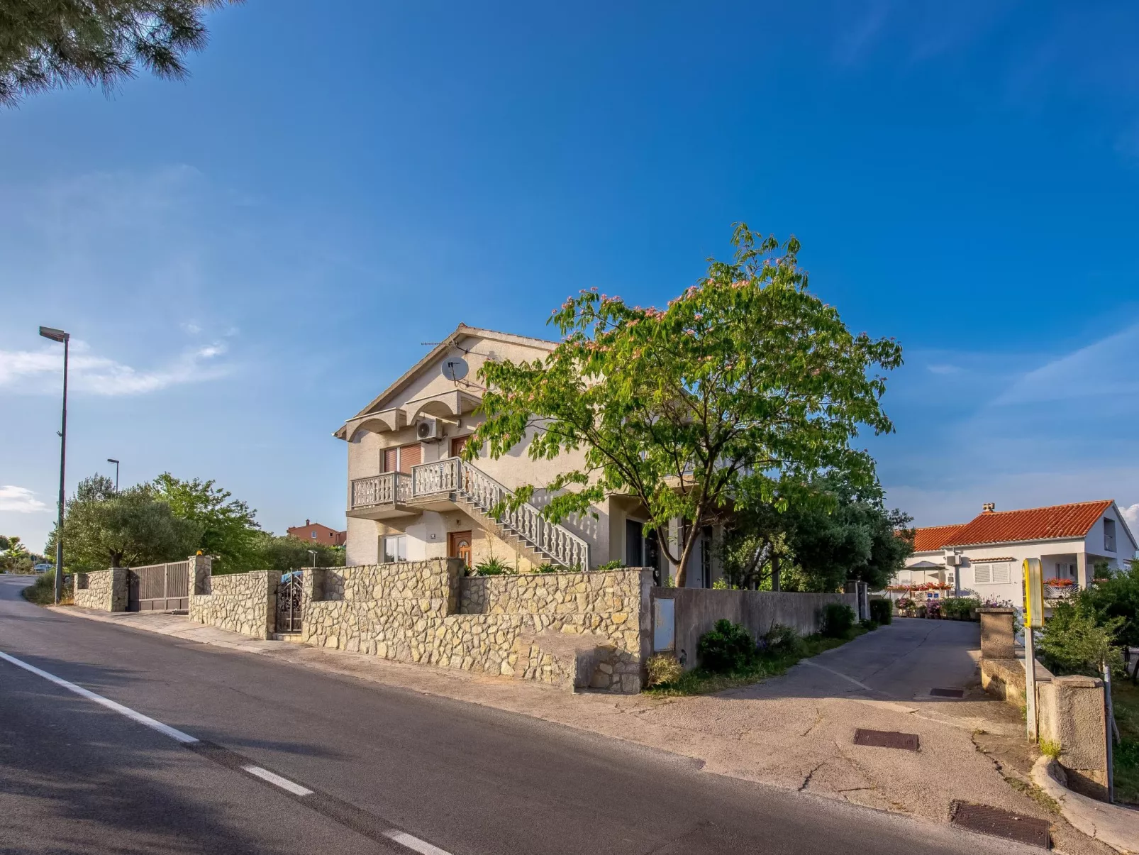 Geräumige Wohnung in Krk mit Garten und Terrasse - Image-tags.info