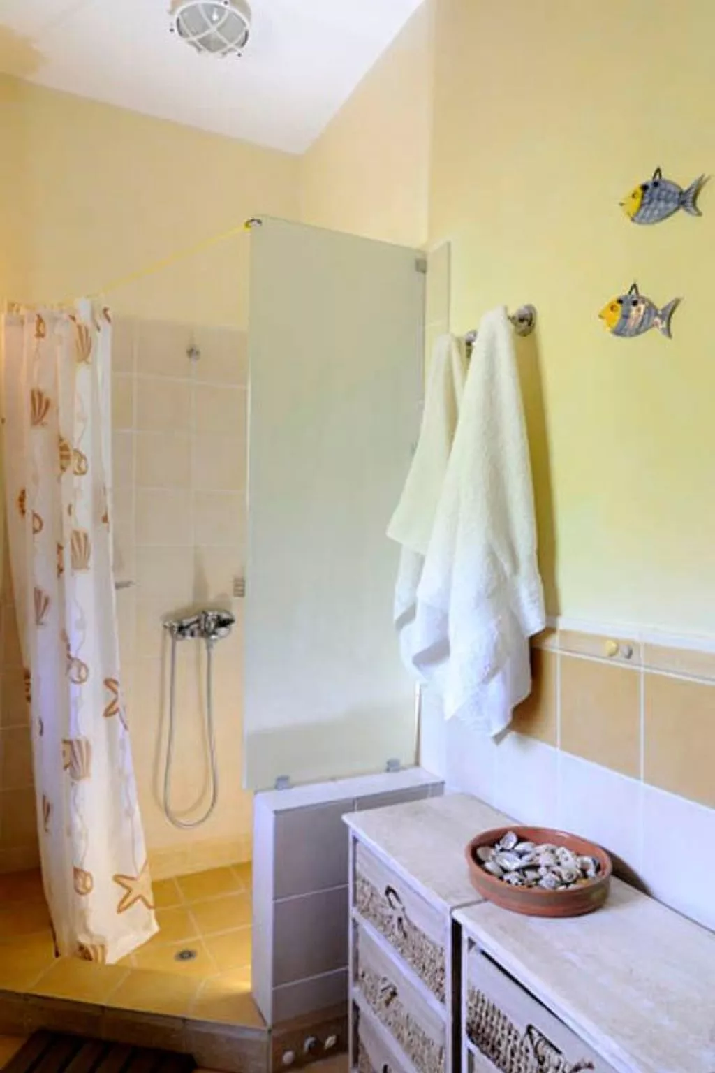 Haus in Kea mit Parkplatz im Freien und Blick auf den Sonnenuntergang - Image-tags.info