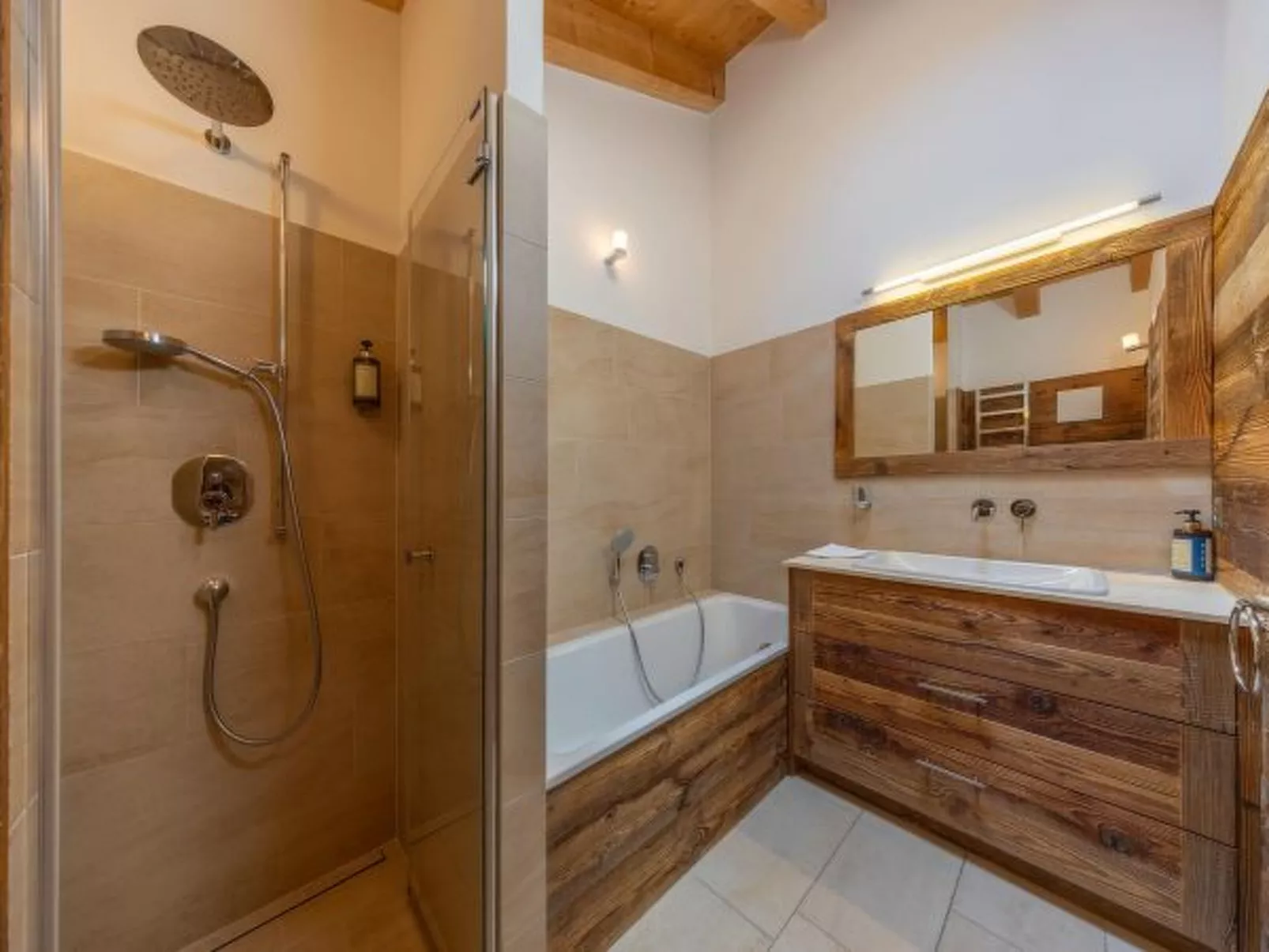 Montagnard 12 - Spa Access - Binnen