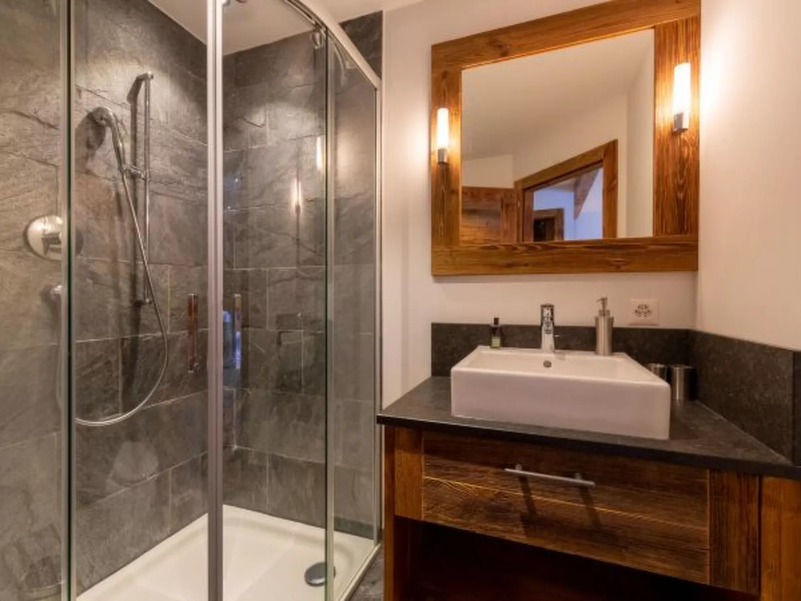 Luxury Alps Chalet YOLO - Binnen