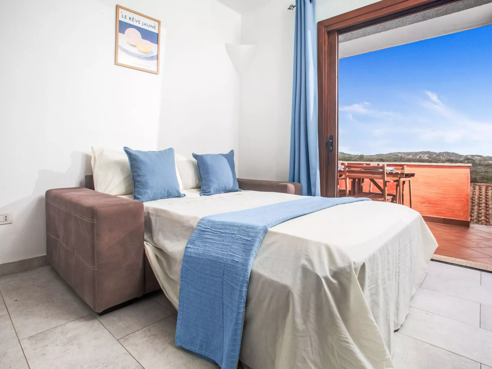 Luminoso trilocale eolo - Binnen