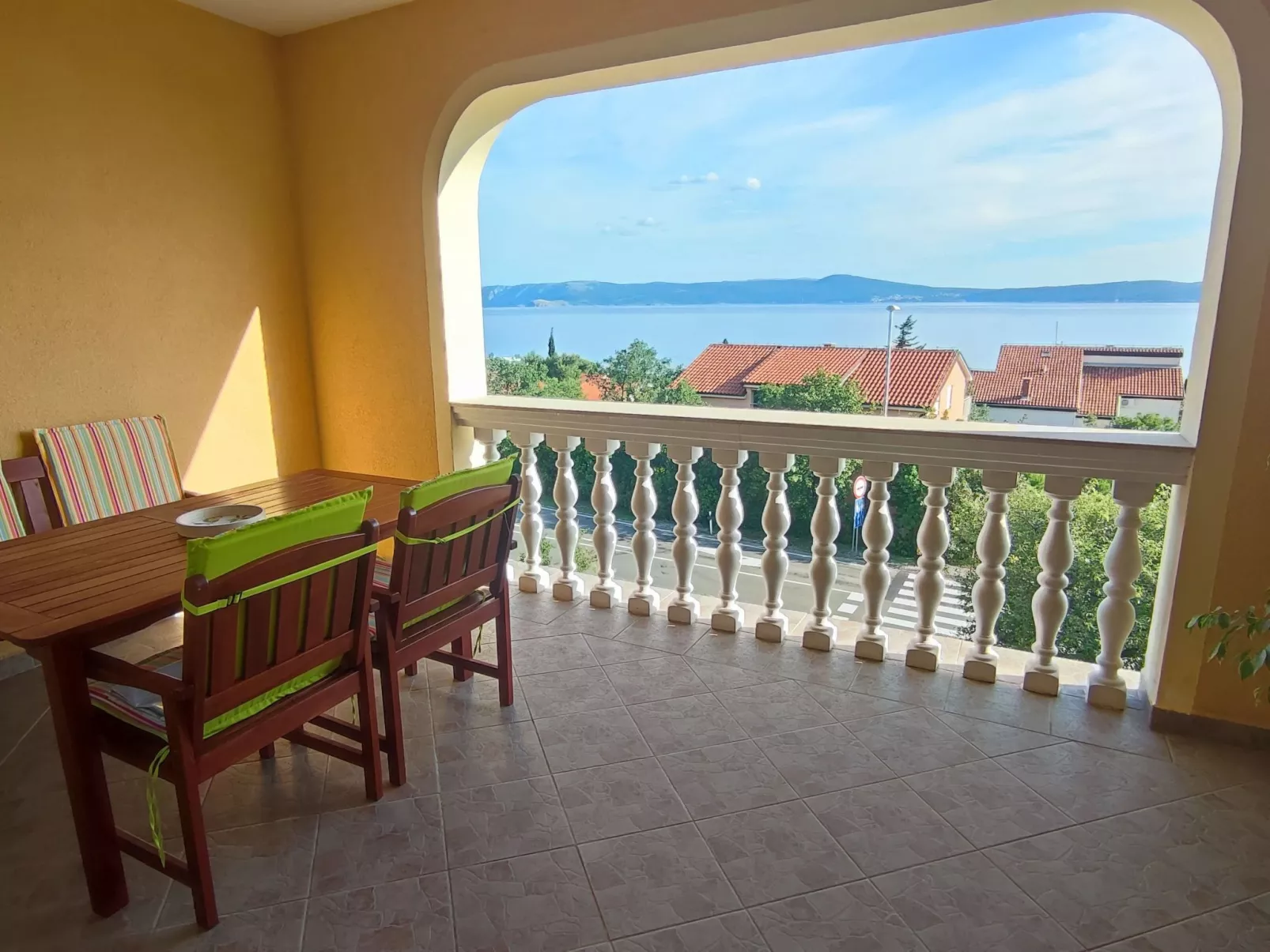 In Crikvenica mit Schöner Terrasse - Image-tags.info
