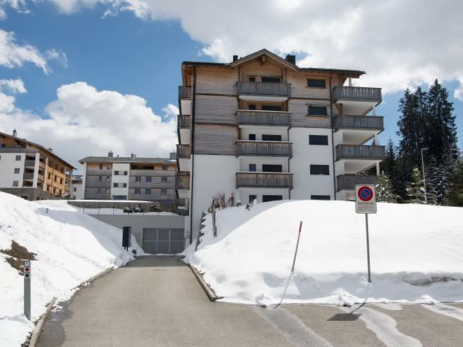 Moderne Ferienwohnung Scalottas Lenzerheide - Buiten