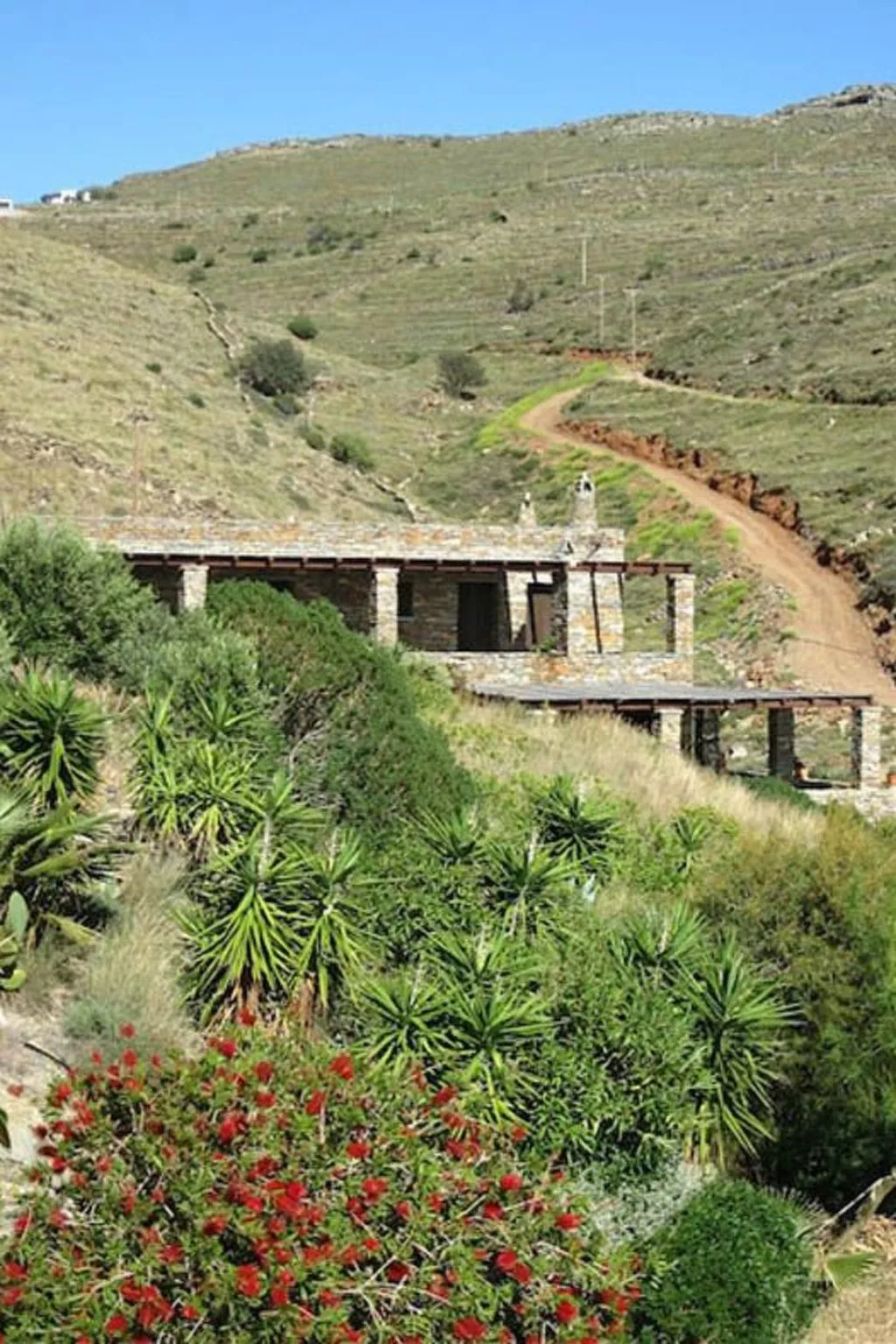 Haus in Kea mit Parkplatz im Freien und Blick auf den Sonnenuntergang - Image-tags.info