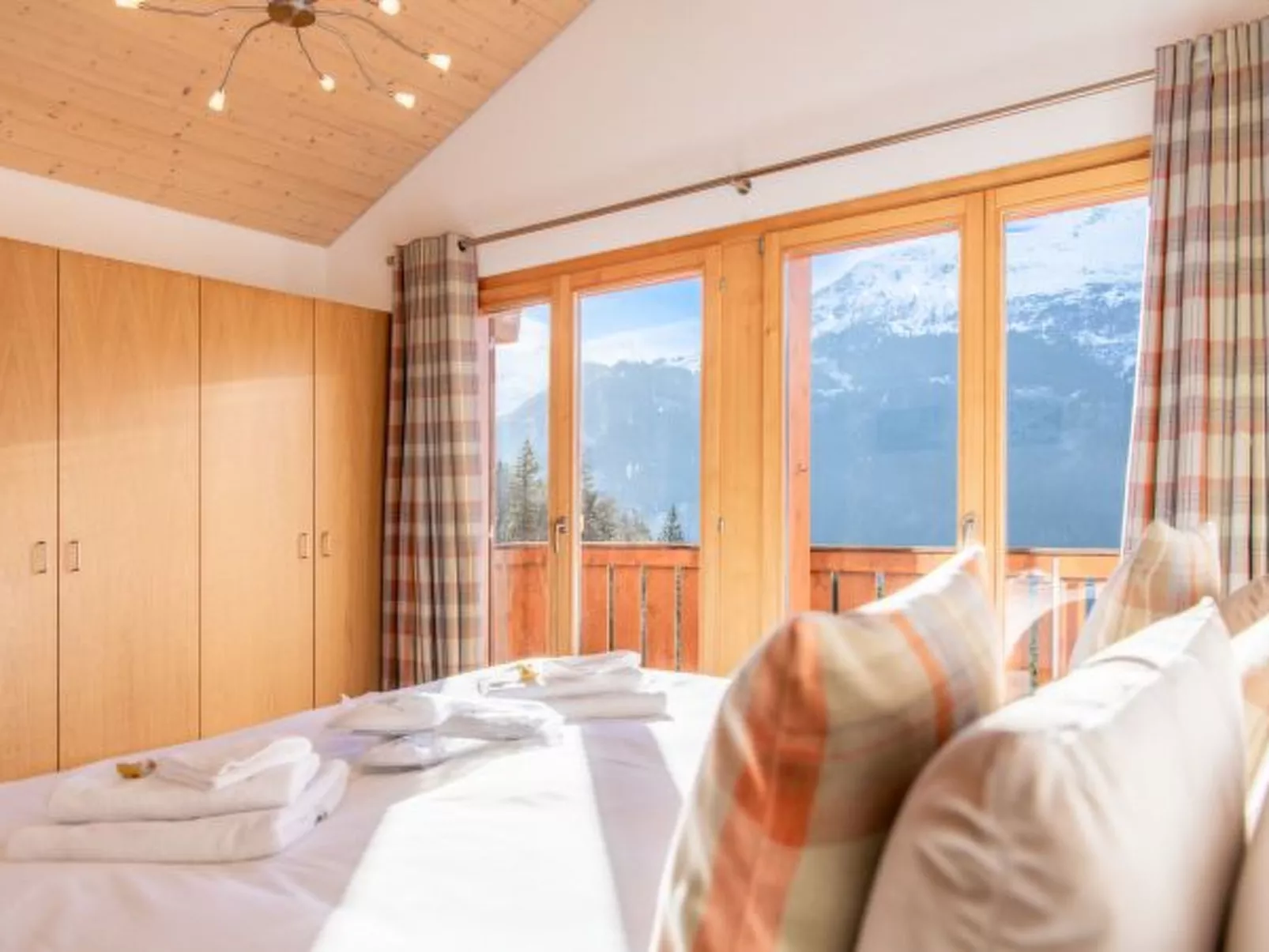 Racers Retreat 10 - Binnen