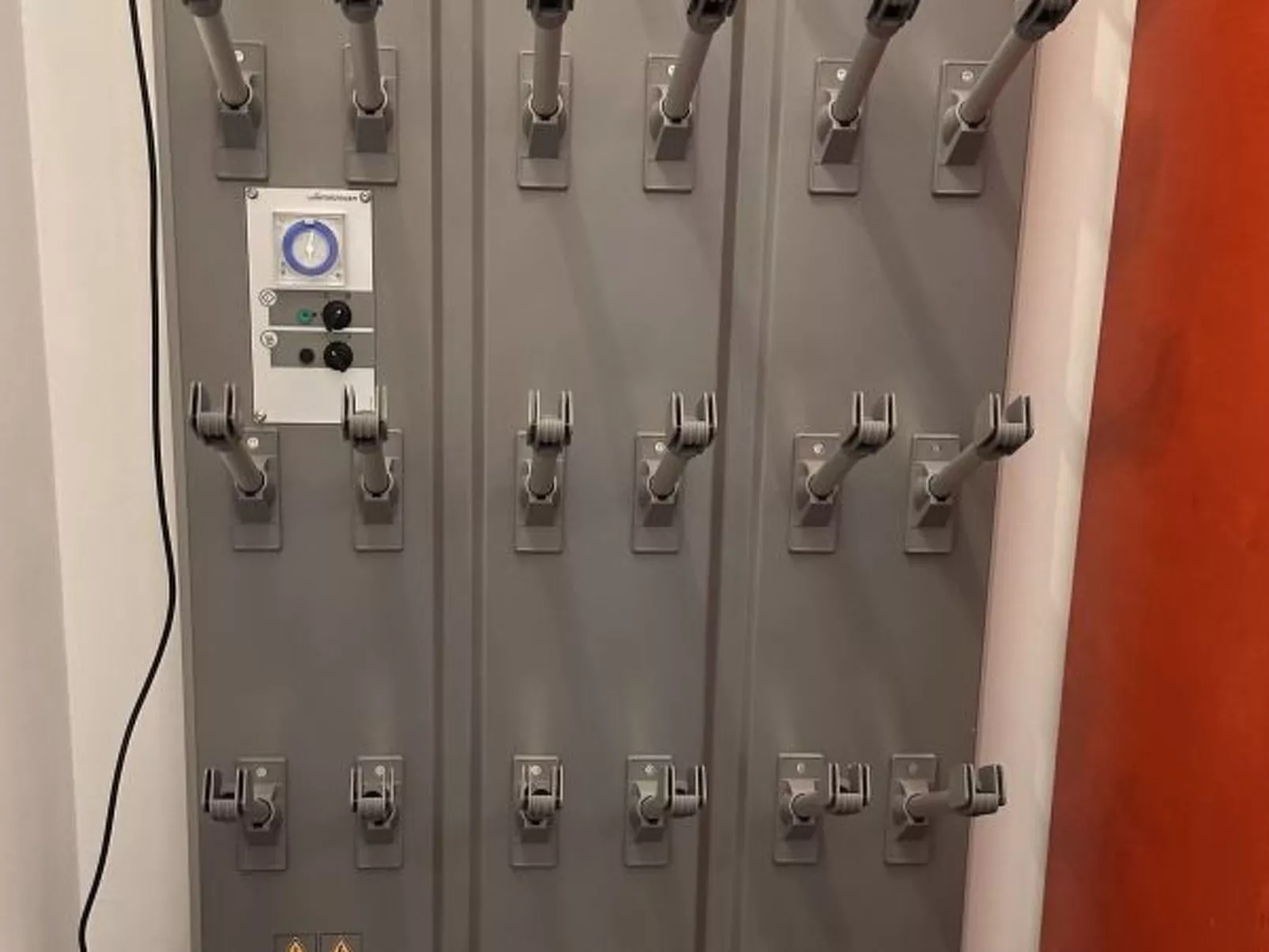 Above the Clouds - spacious chalet with great view - Binnen