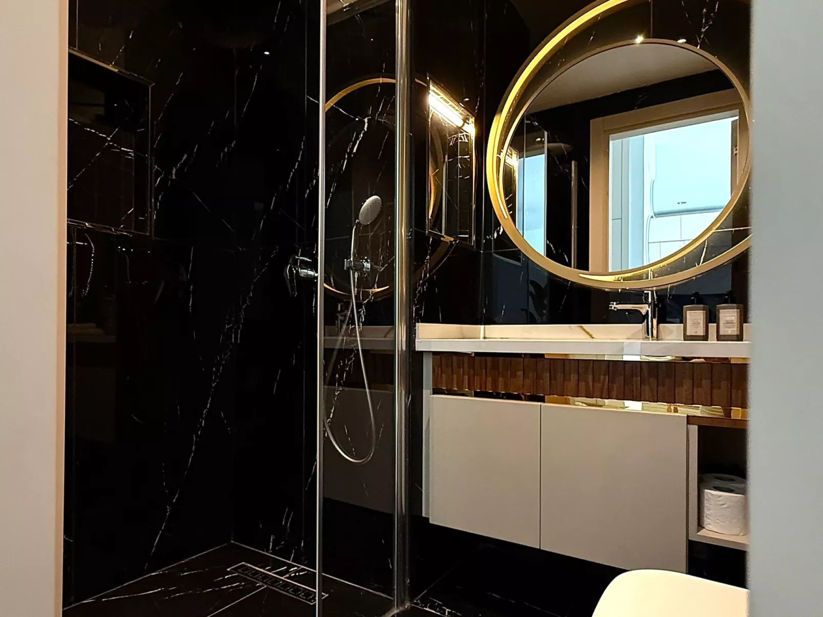 Qoople Eхсellence B-11 neue Wohnung am Meer - Binnen