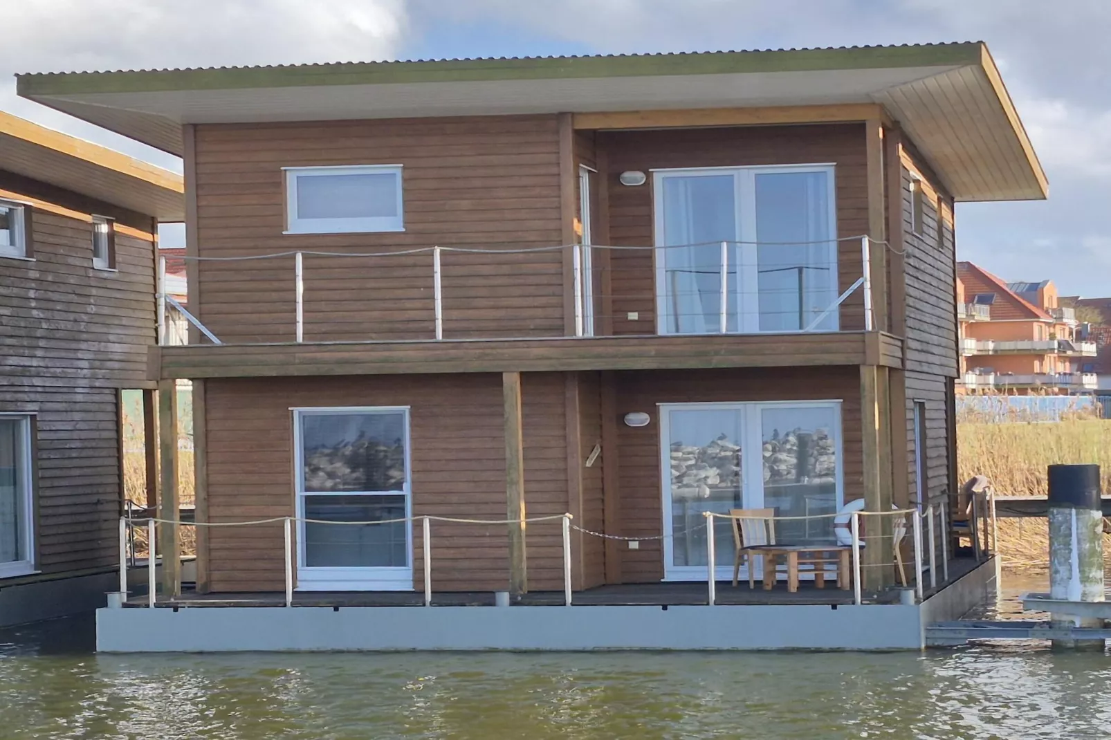 Floating House 2 - Classic / 6 Personen